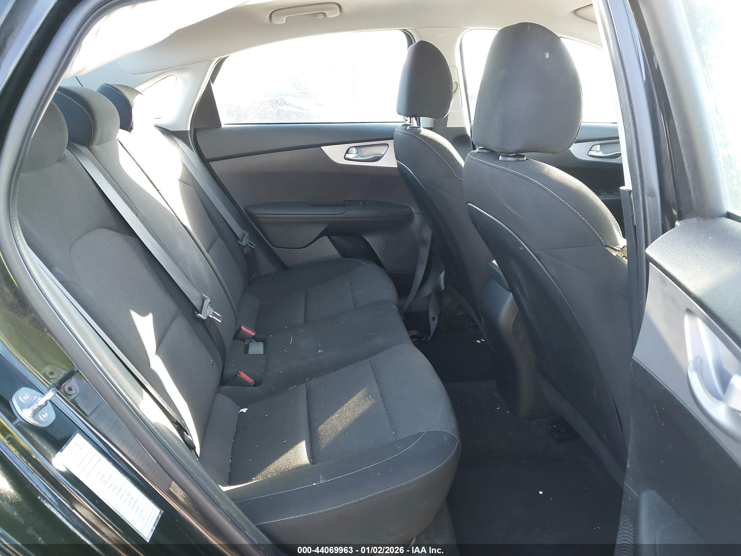 KIA FORTE image 8