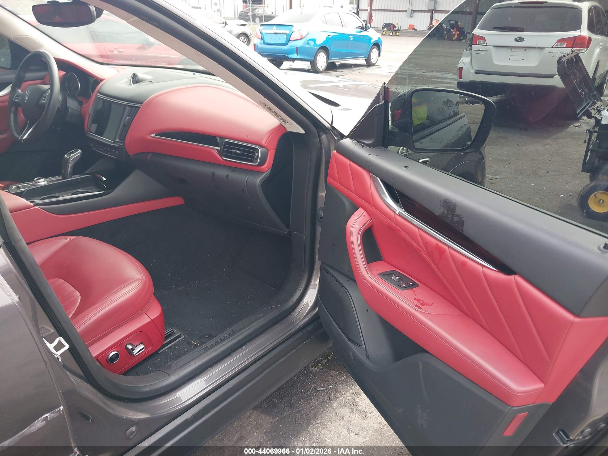 MASERATI LEVANTE image 5