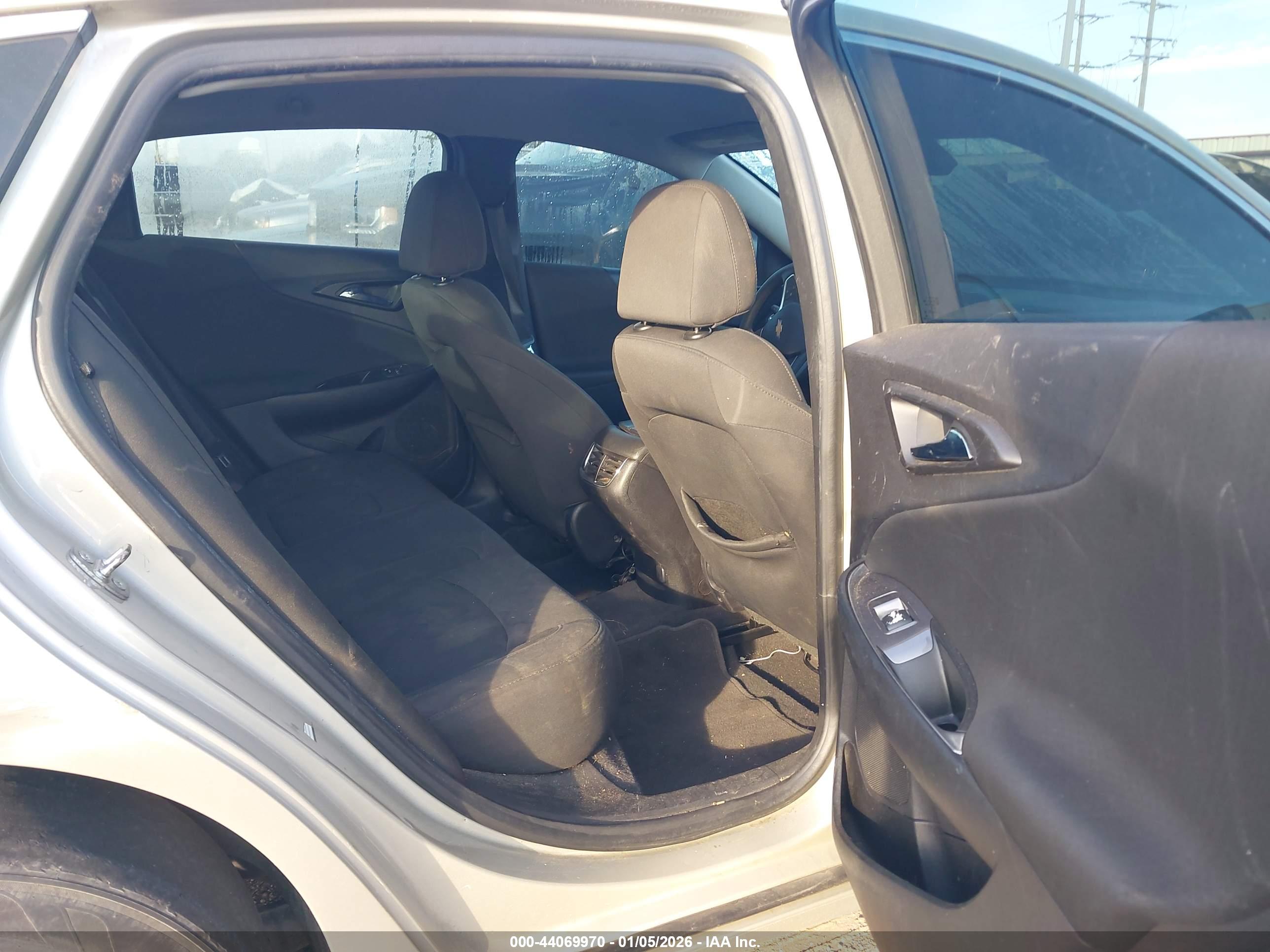 CHEVROLET MALIBU image 8