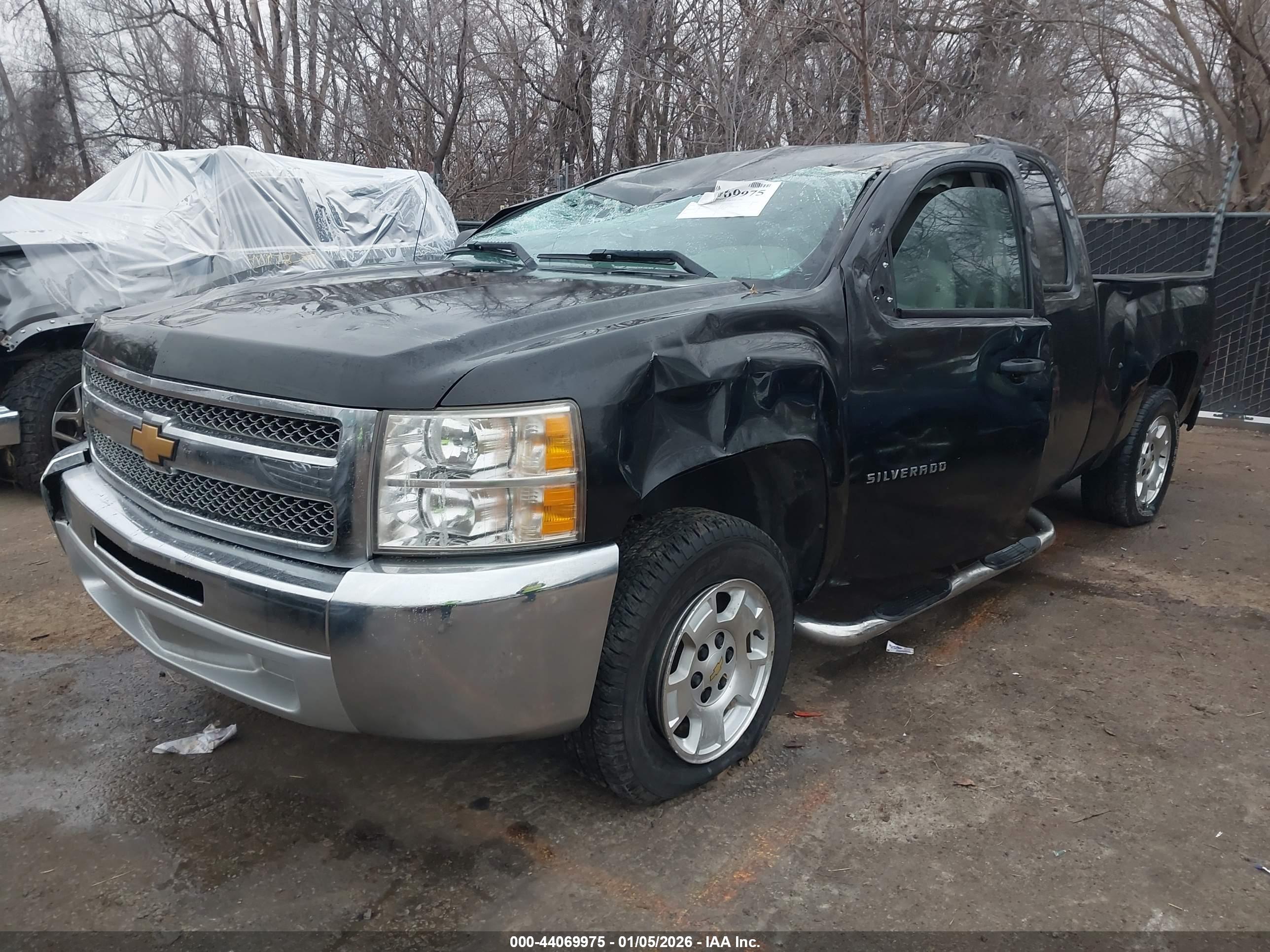 CHEVROLET SILVERADO image 2