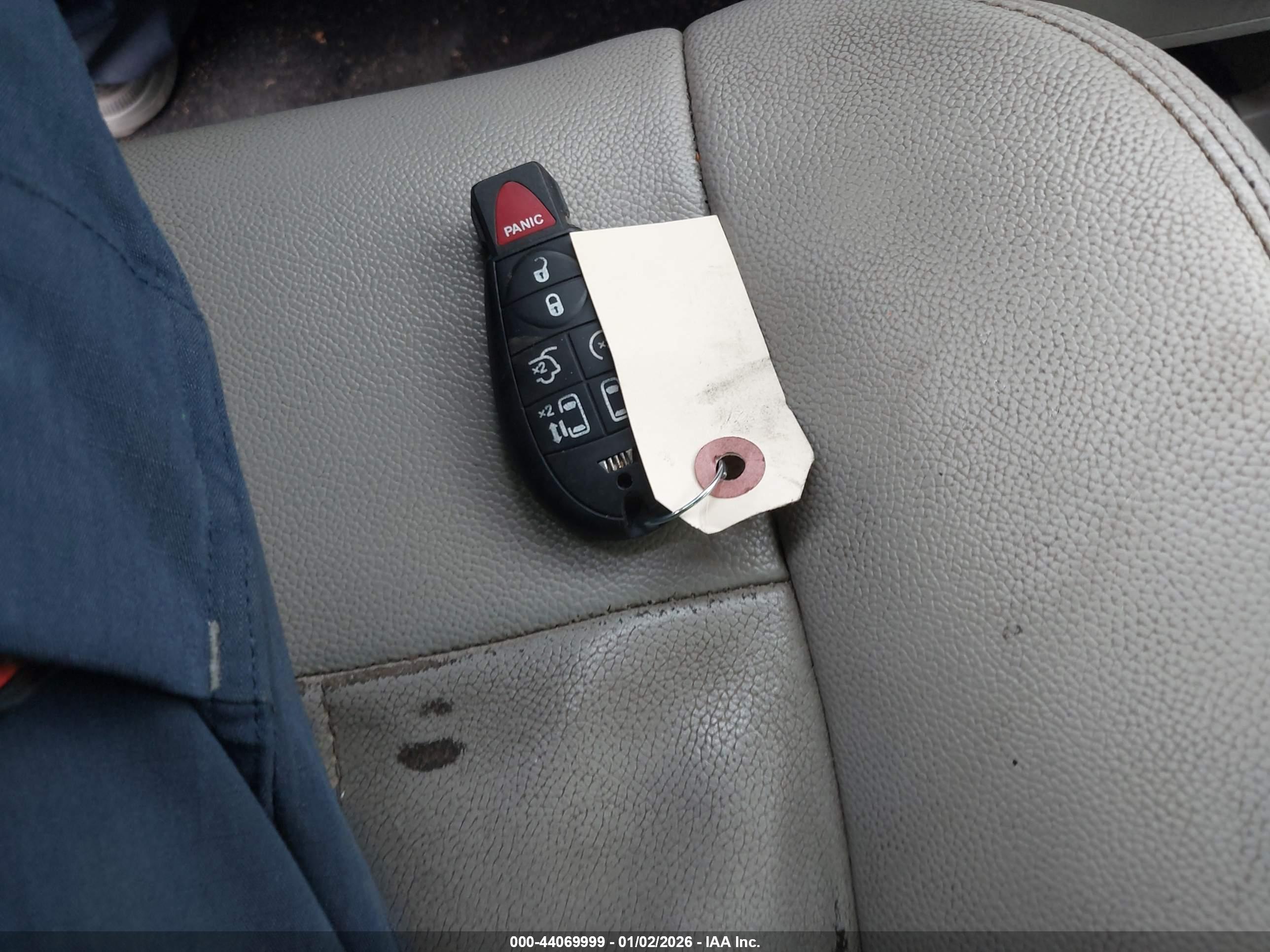 CHRYSLER TOWN image 11