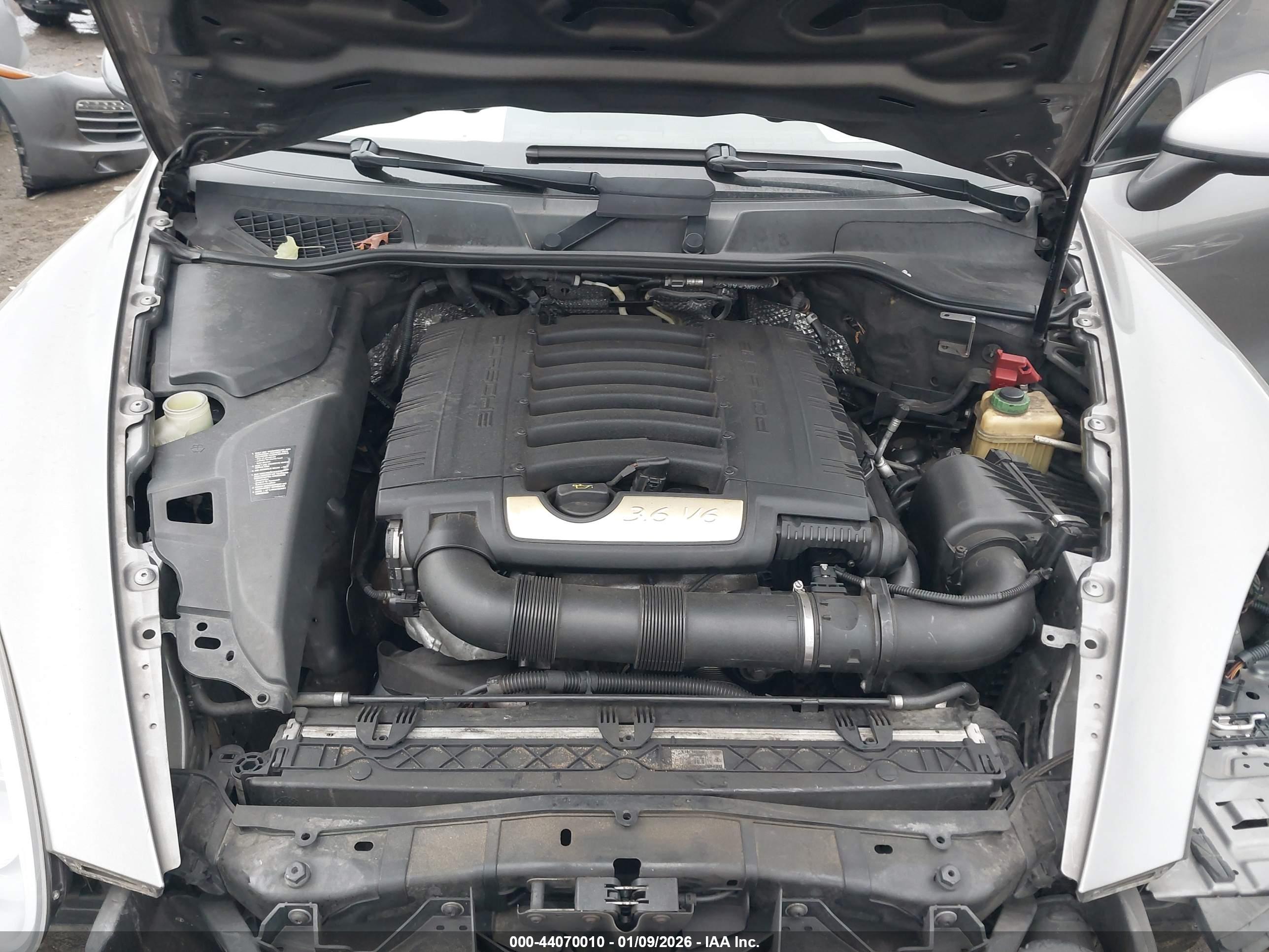 PORSCHE CAYENNE image 10