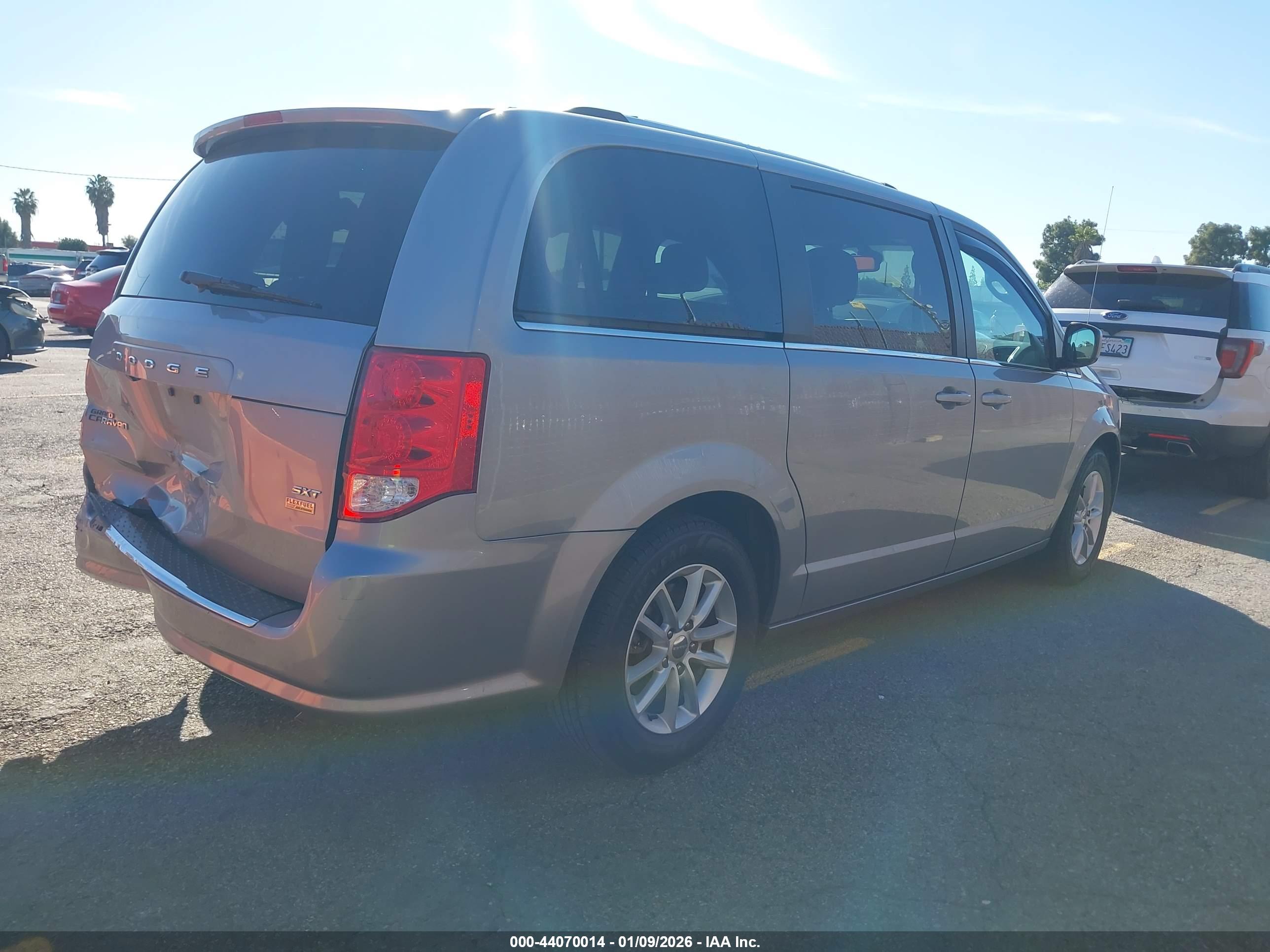 DODGE GRAND image 4