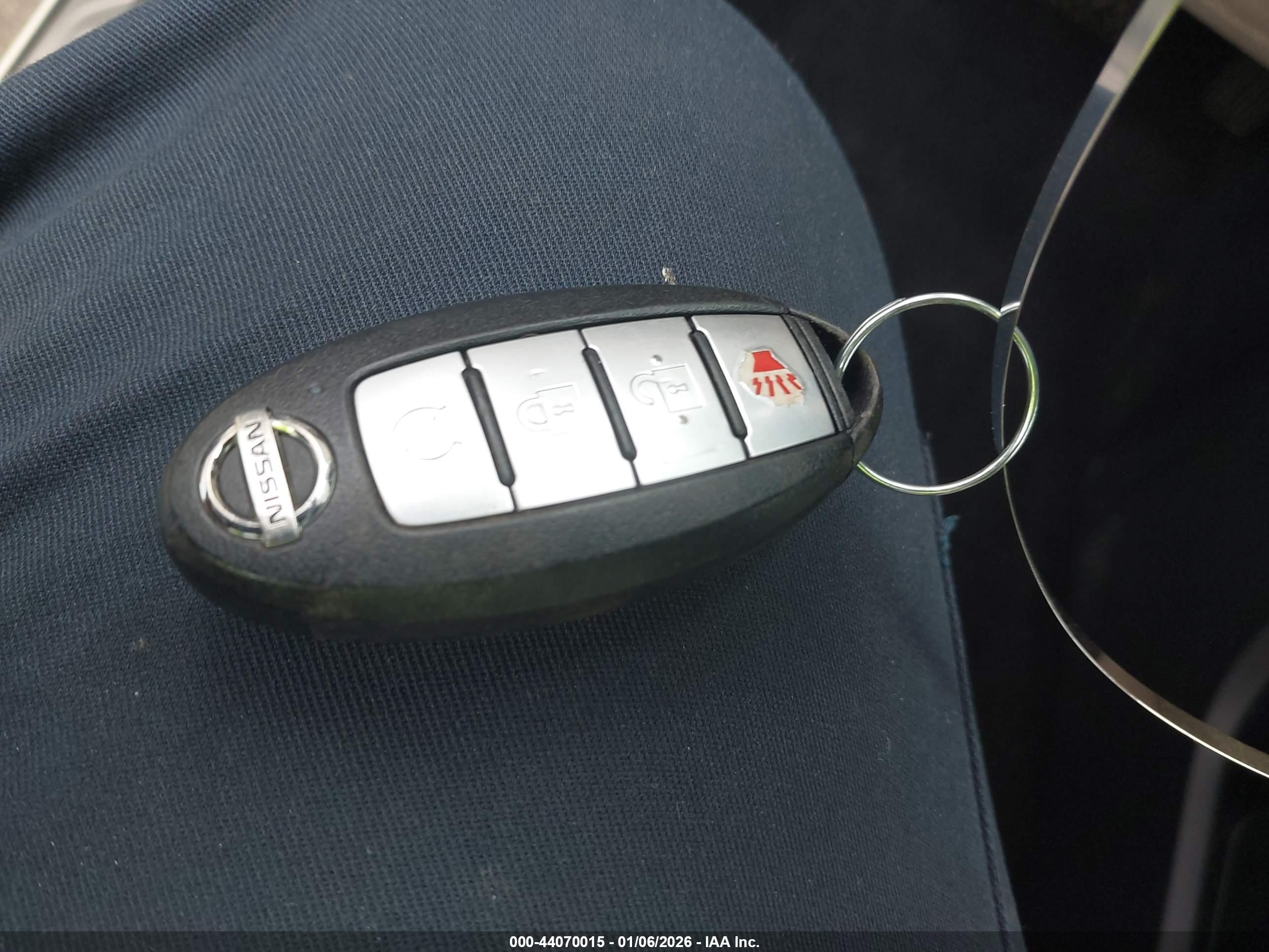 NISSAN MURANO image 11