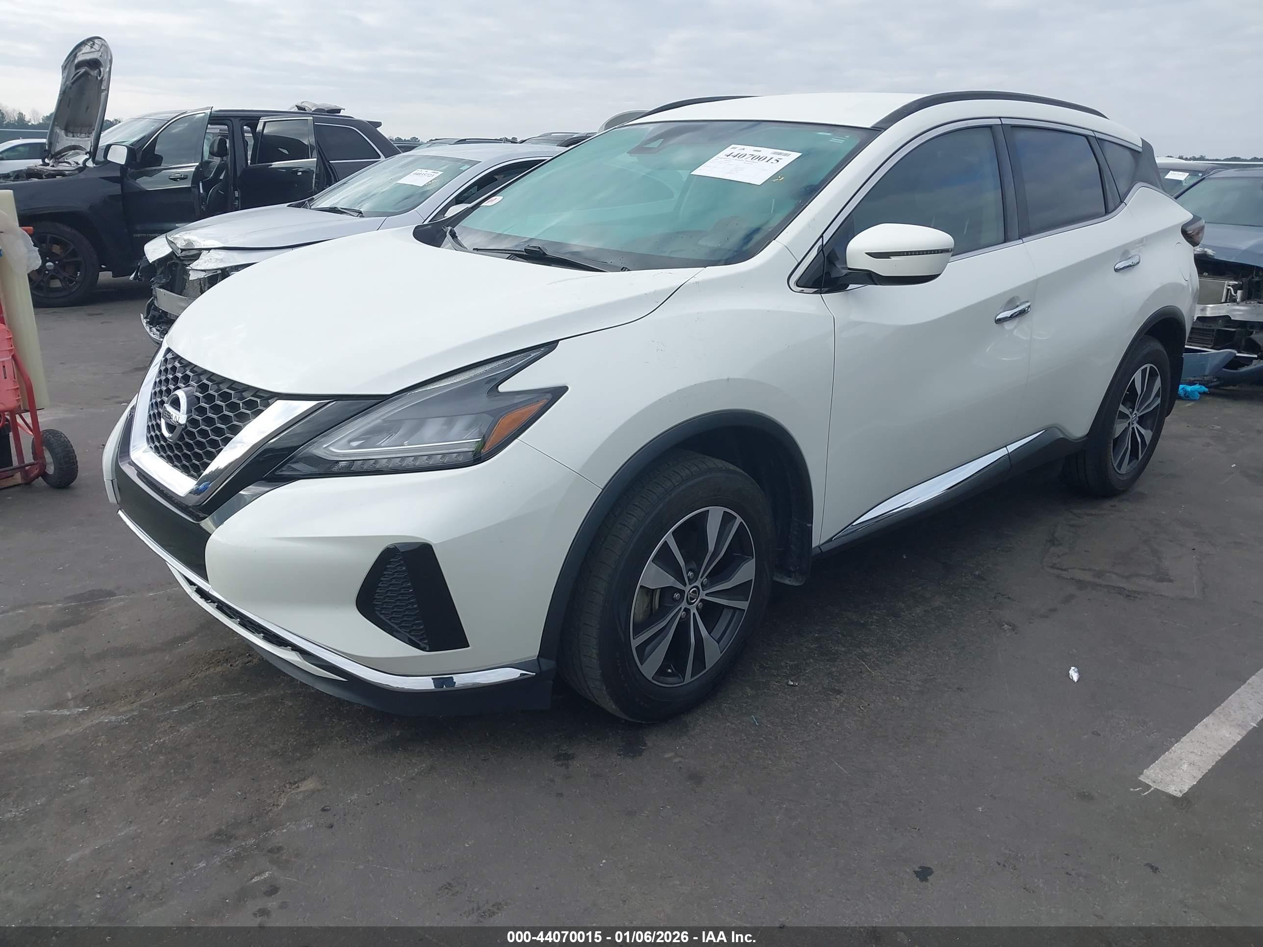 NISSAN MURANO image 2