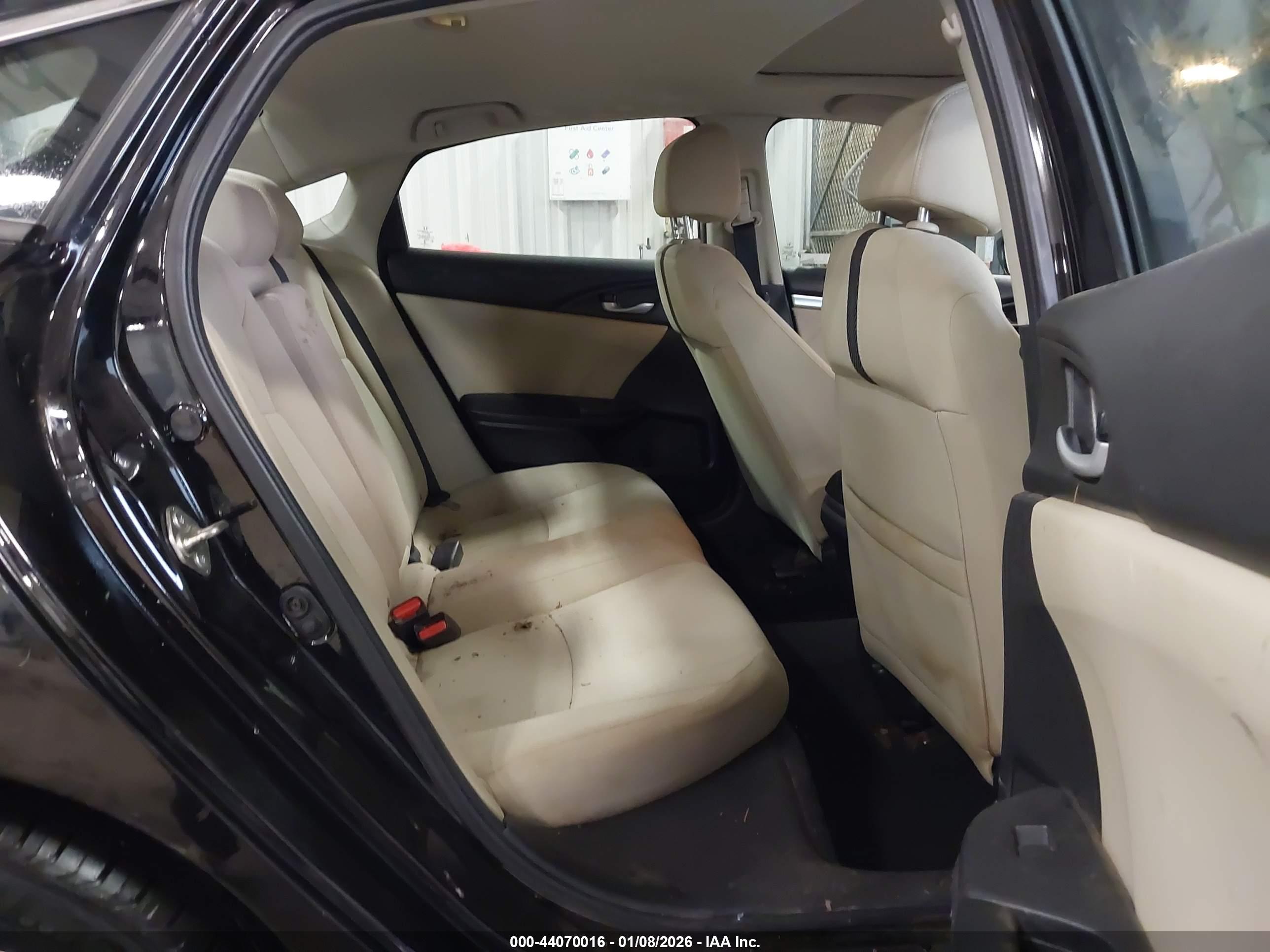 HONDA CIVIC image 8