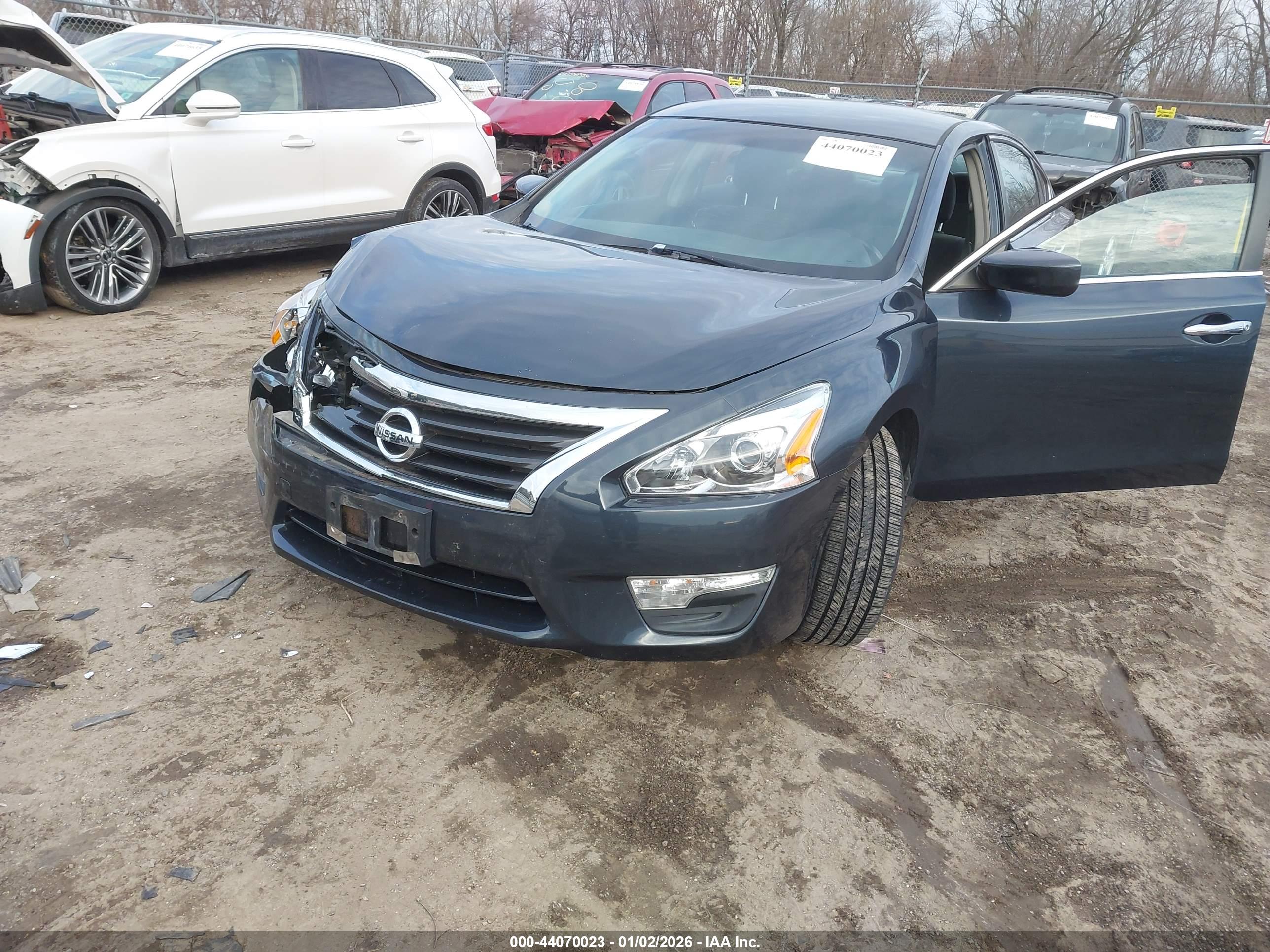 NISSAN ALTIMA image 2