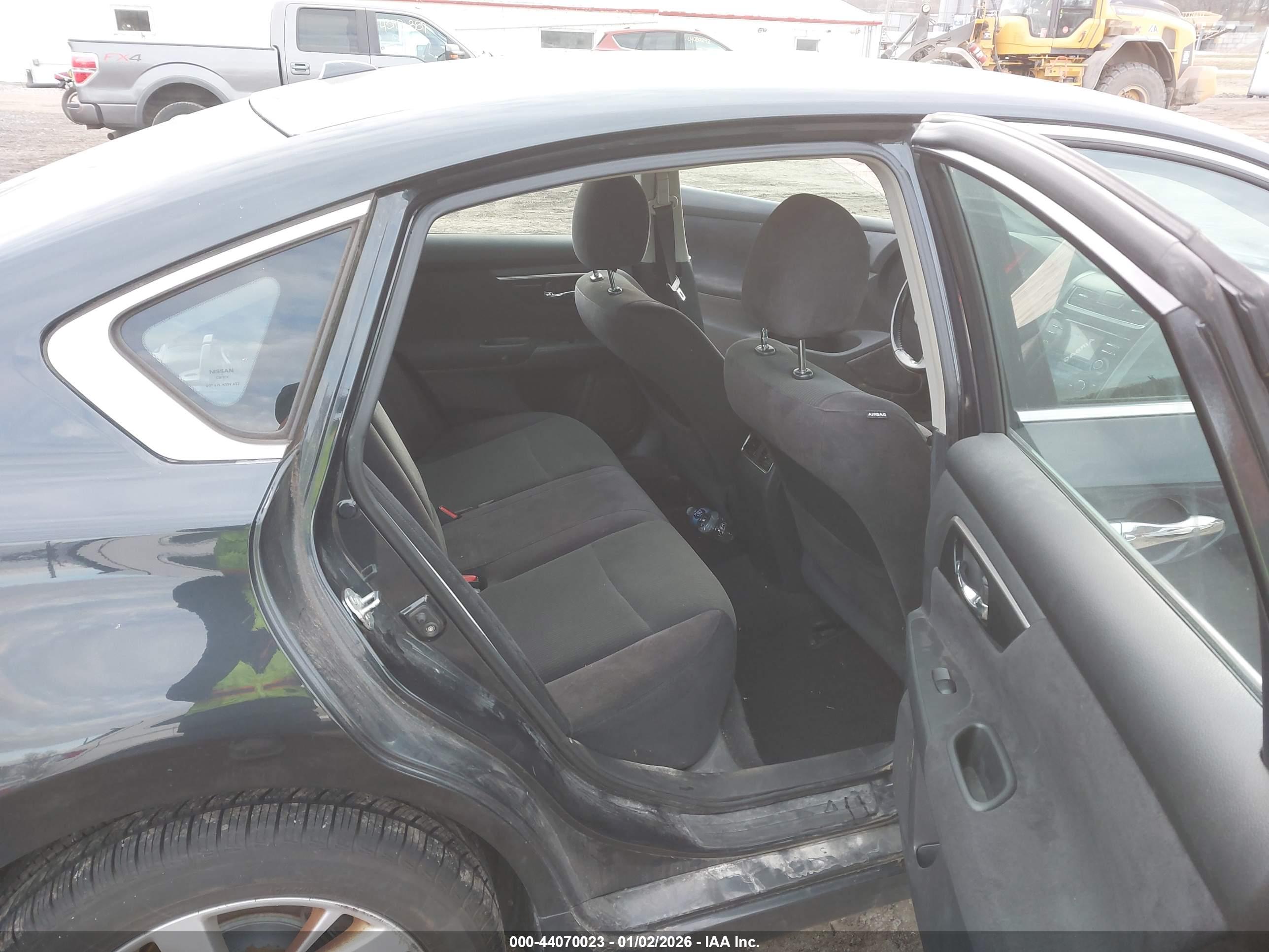 NISSAN ALTIMA image 8