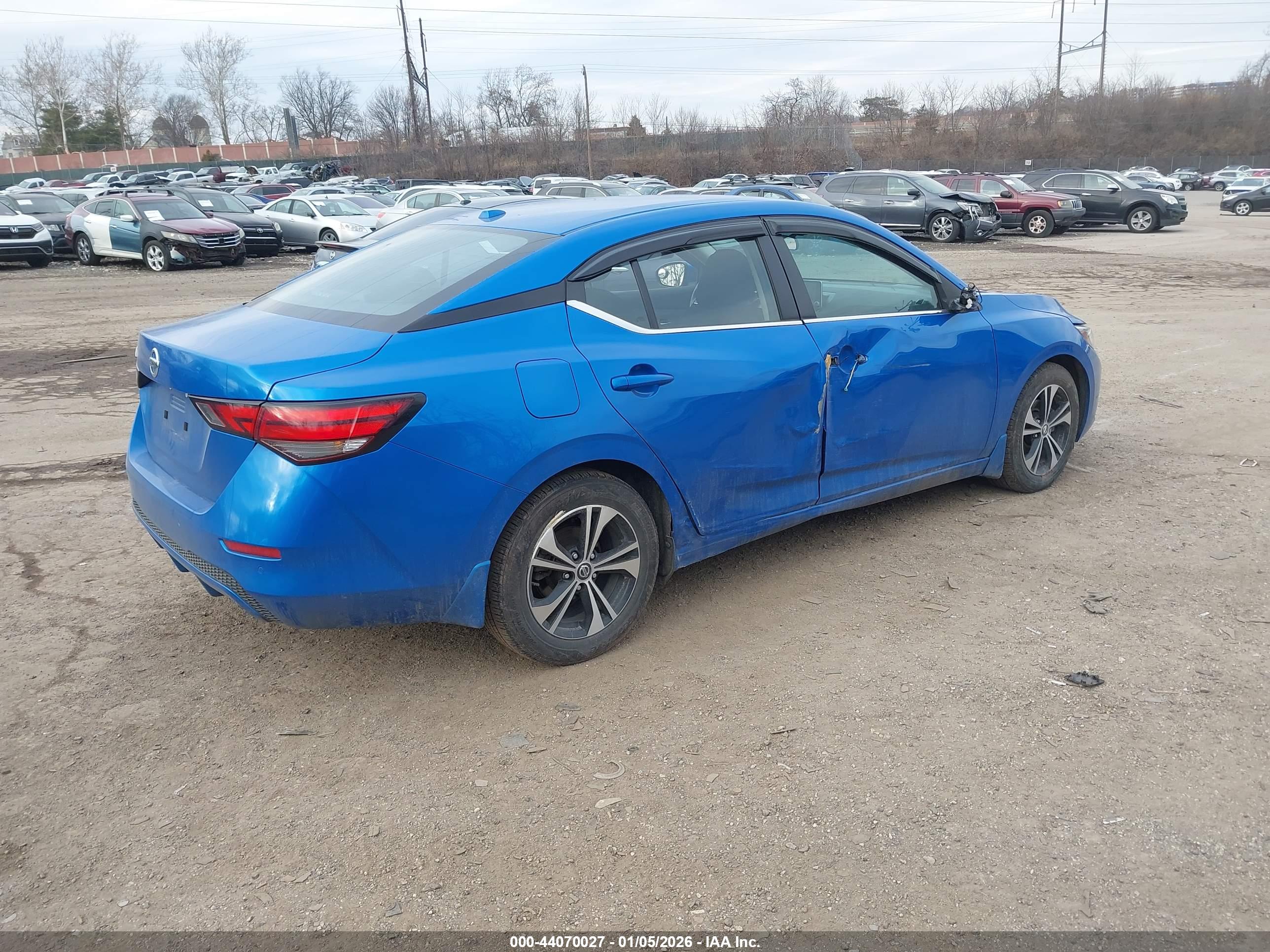 NISSAN SENTRA image 4