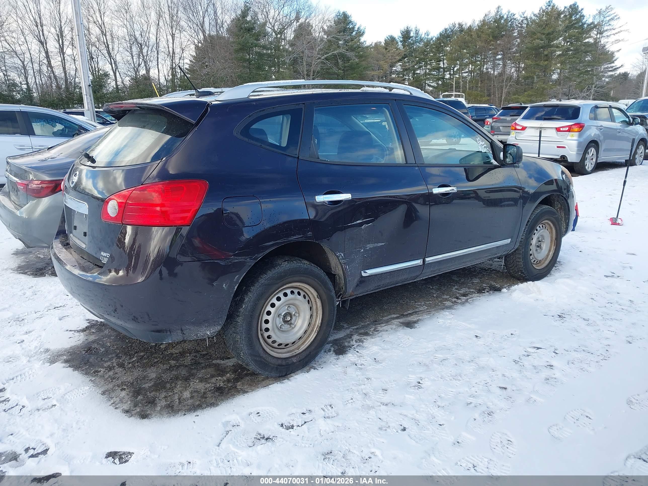NISSAN ROGUE image 4