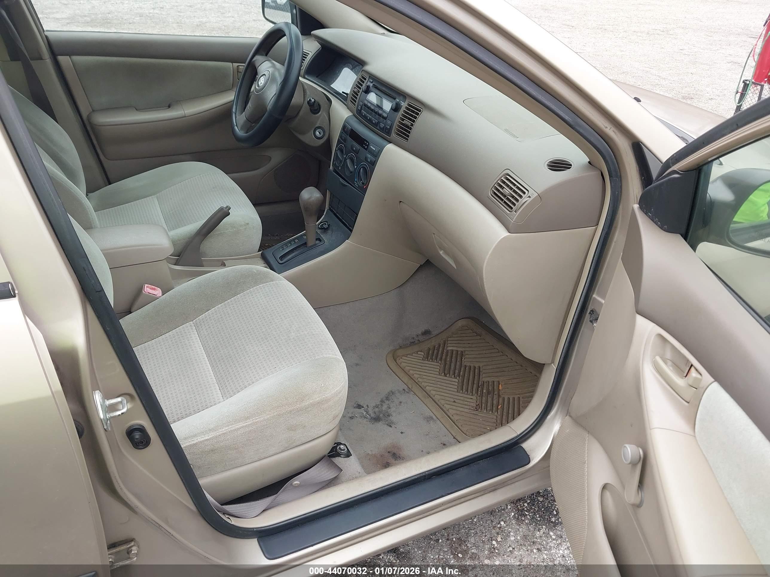 TOYOTA COROLLA image 5