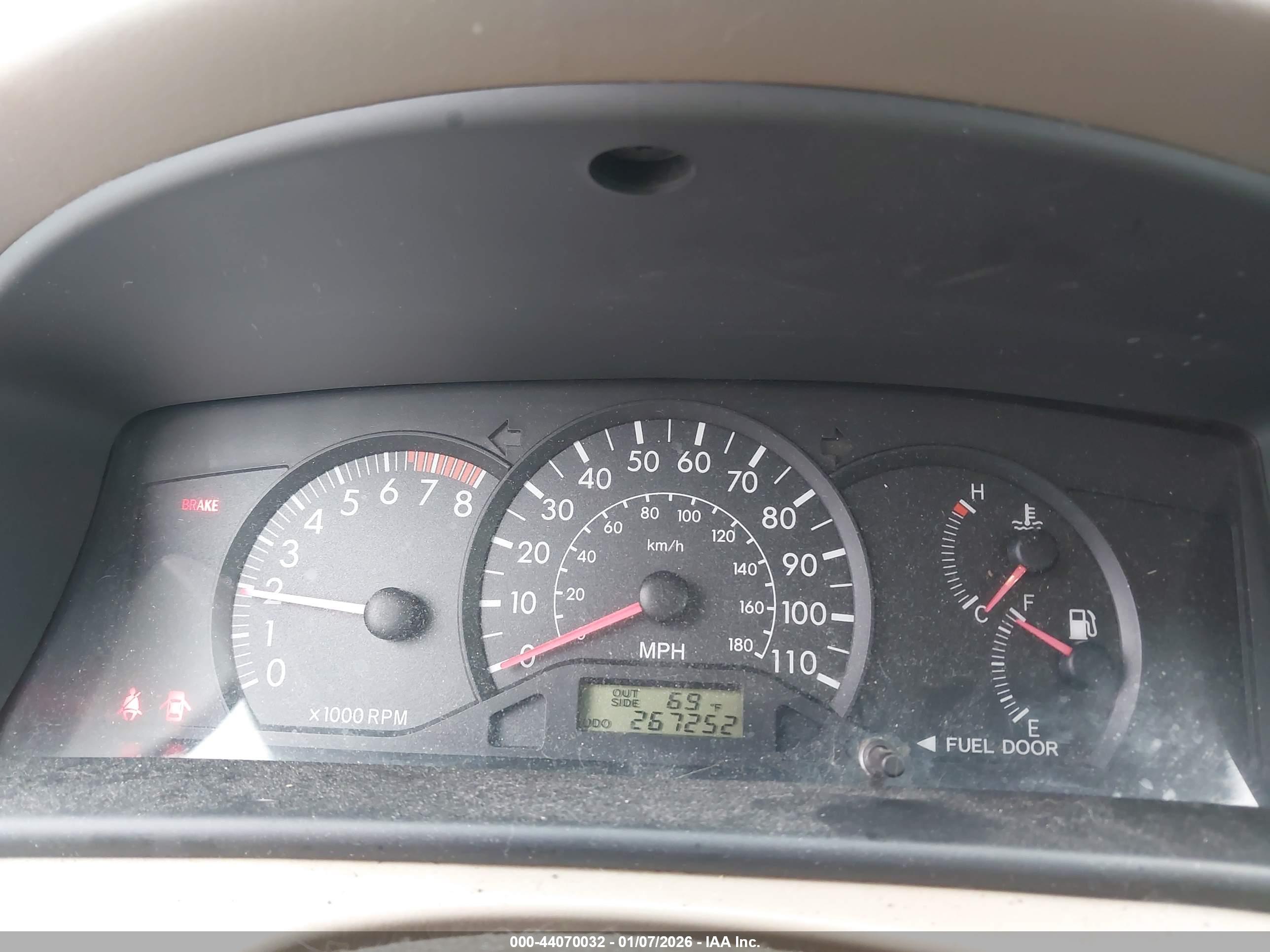 TOYOTA COROLLA image 7