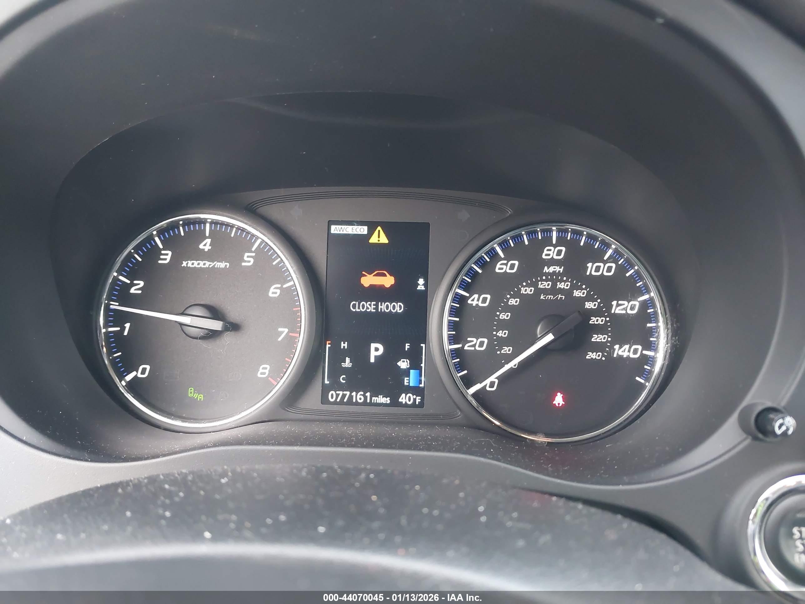 MITSUBISHI OUTLANDER image 7