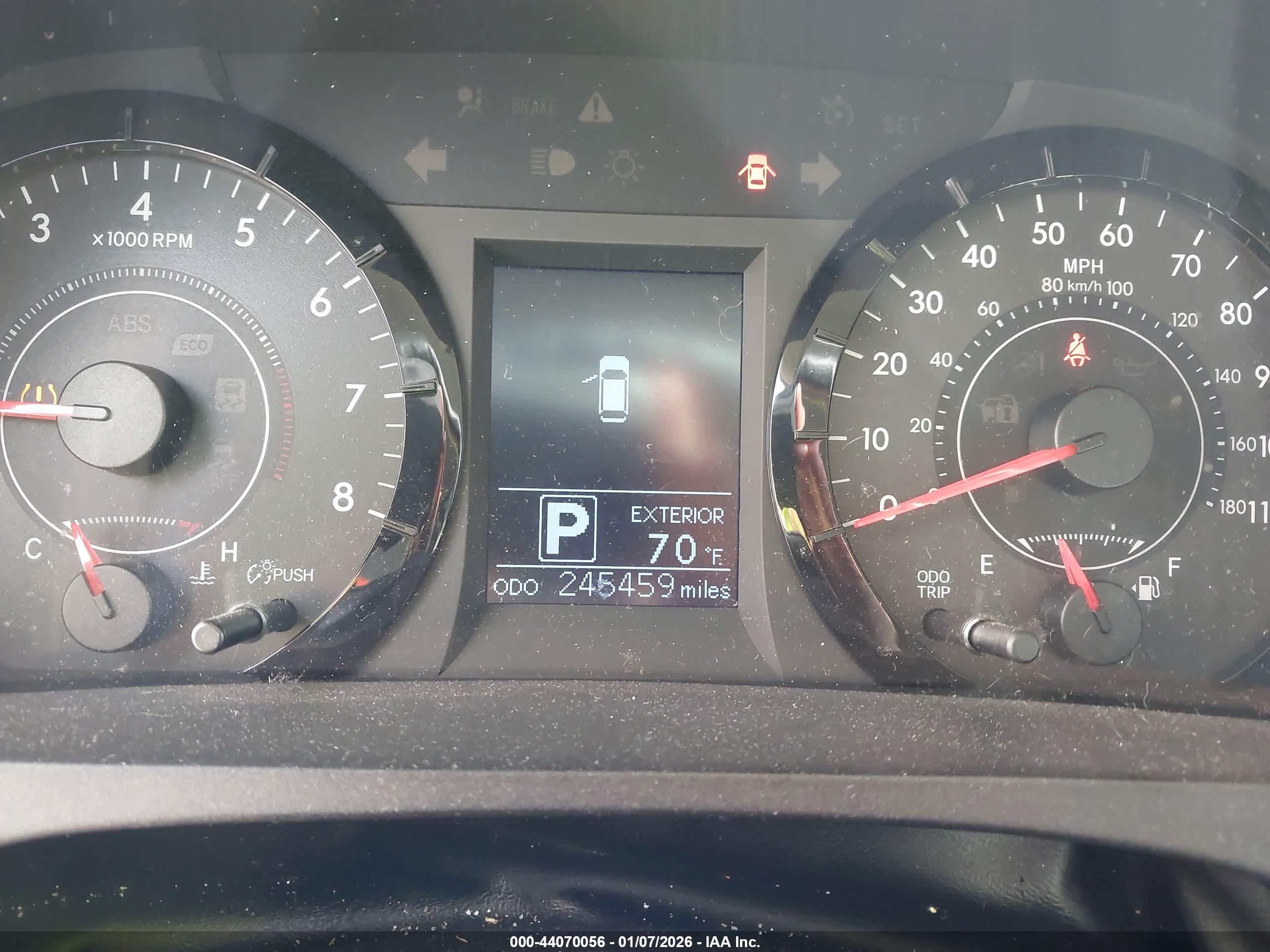 TOYOTA SIENNA image 7