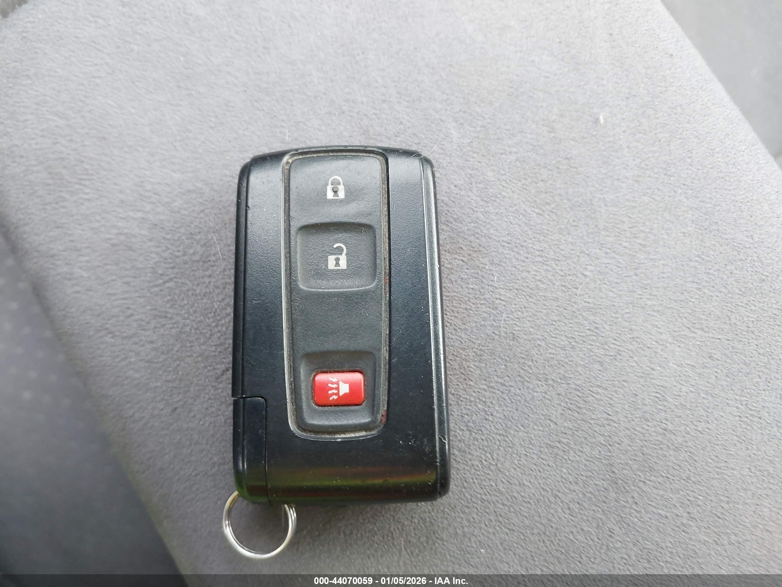 TOYOTA PRIUS image 11
