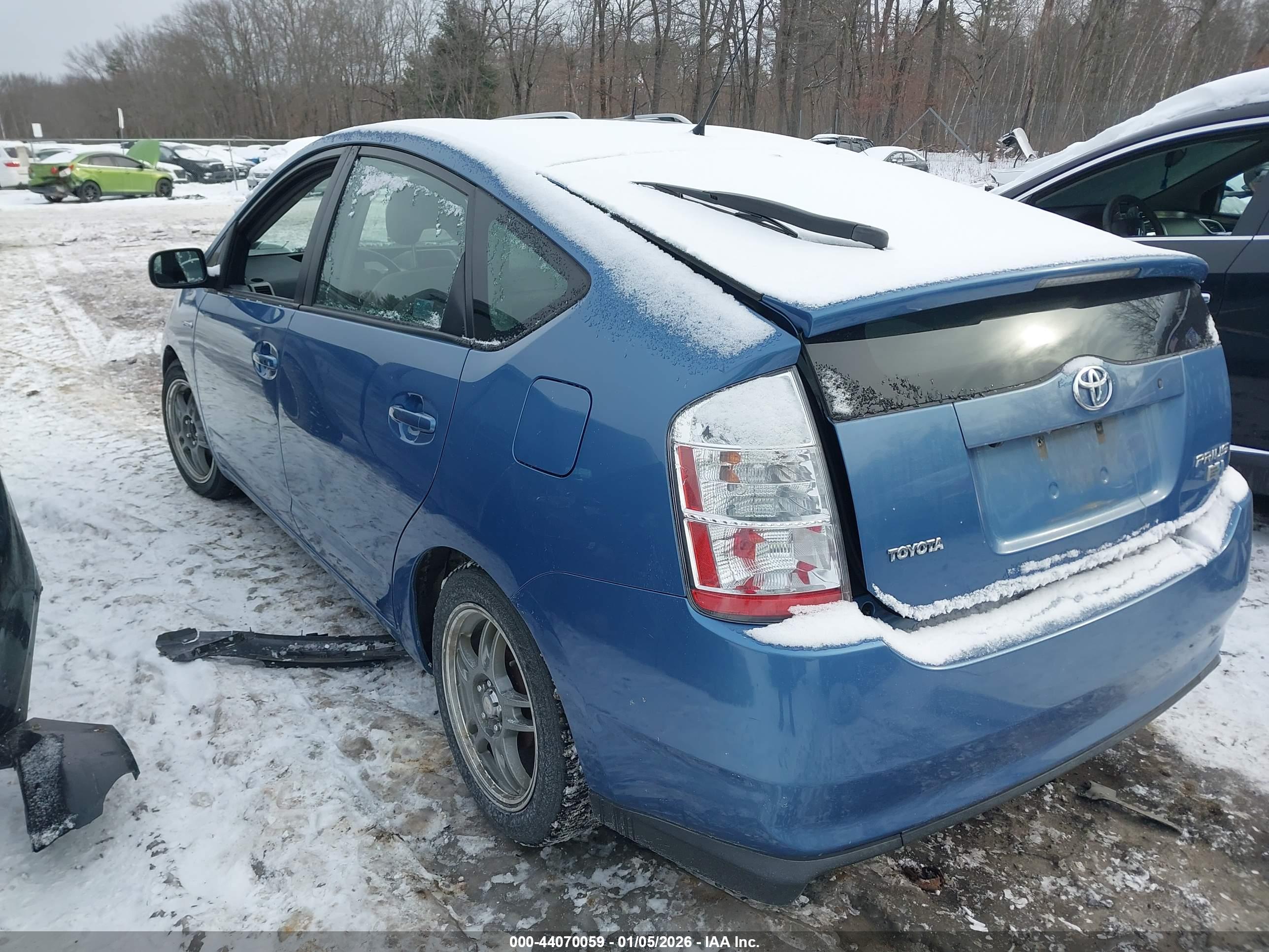 TOYOTA PRIUS image 3