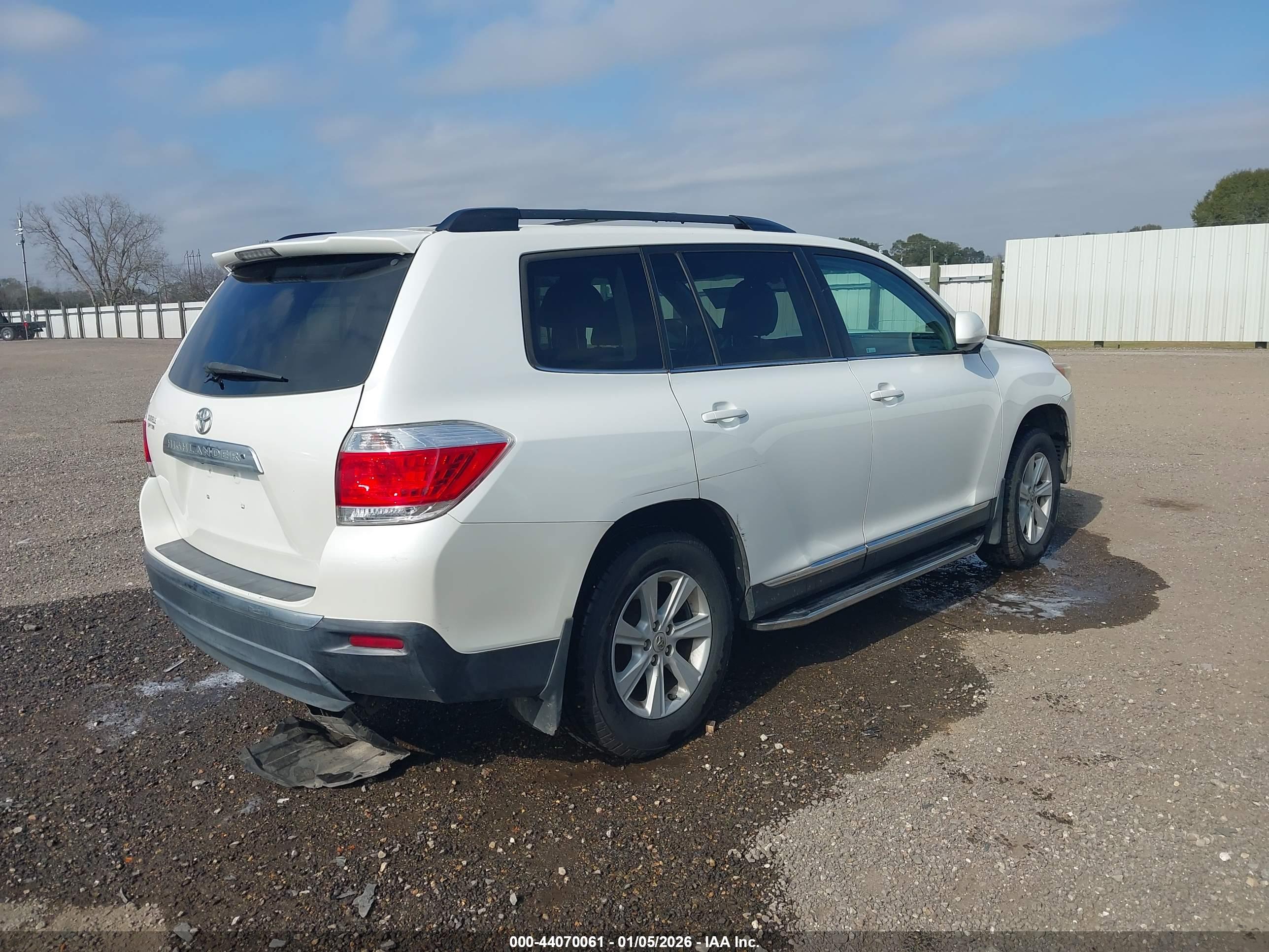 TOYOTA HIGHLANDER image 4