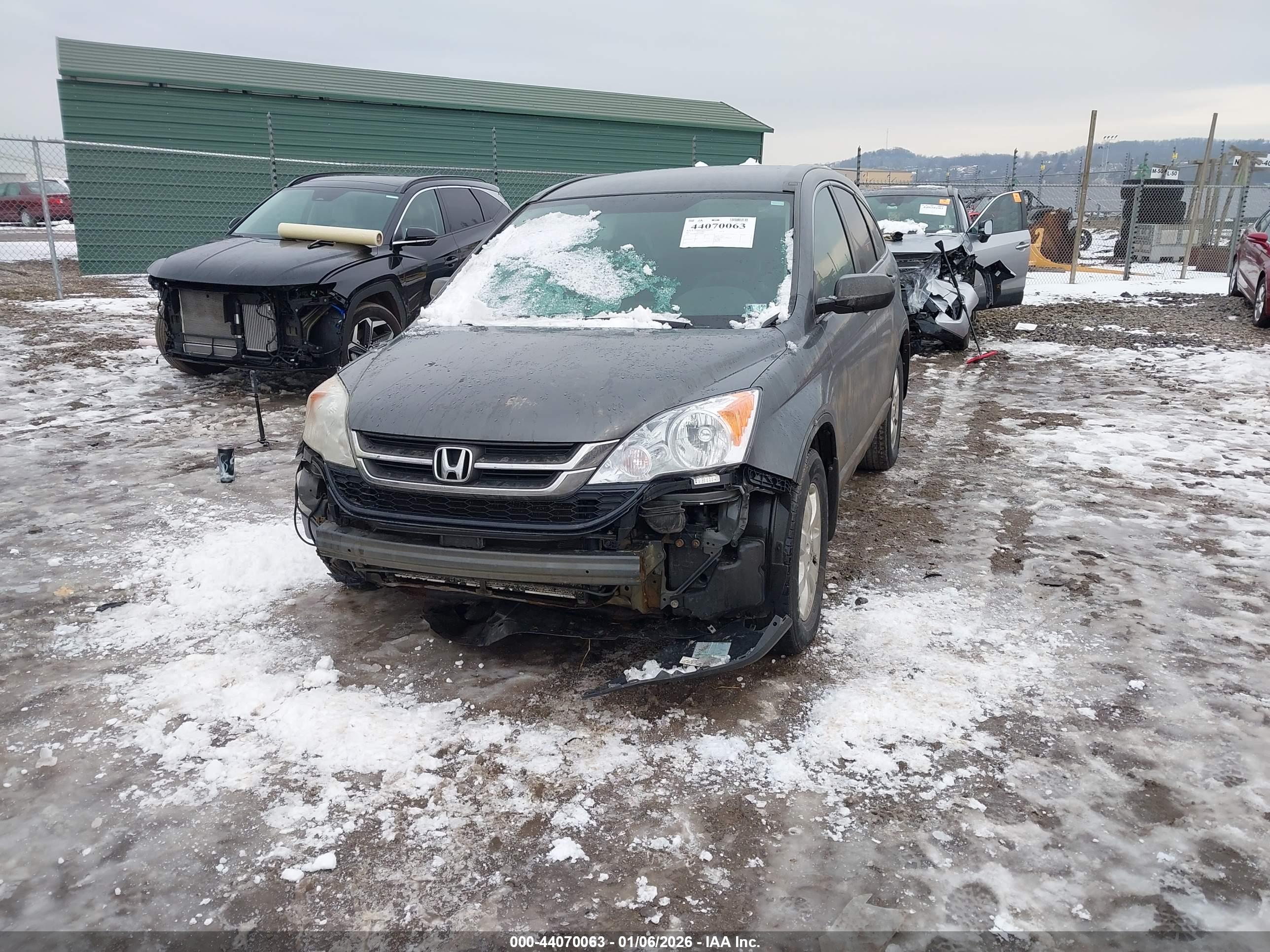 HONDA CR-V image 2