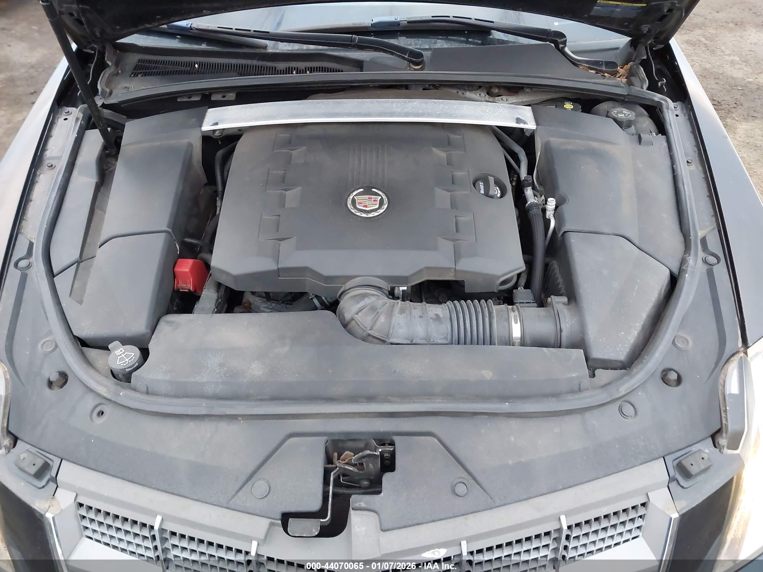 CADILLAC CTS image 10