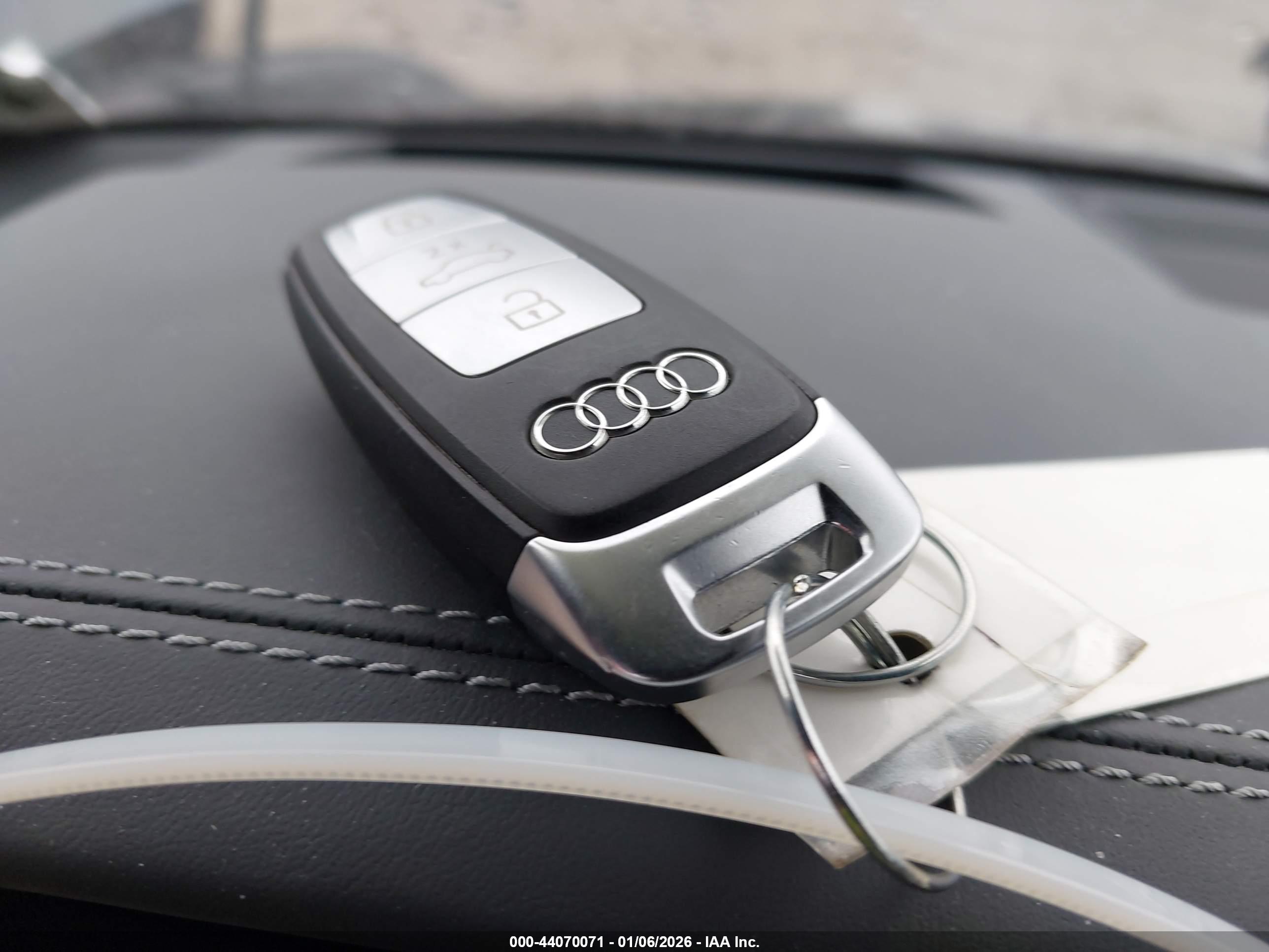 AUDI A6 image 11