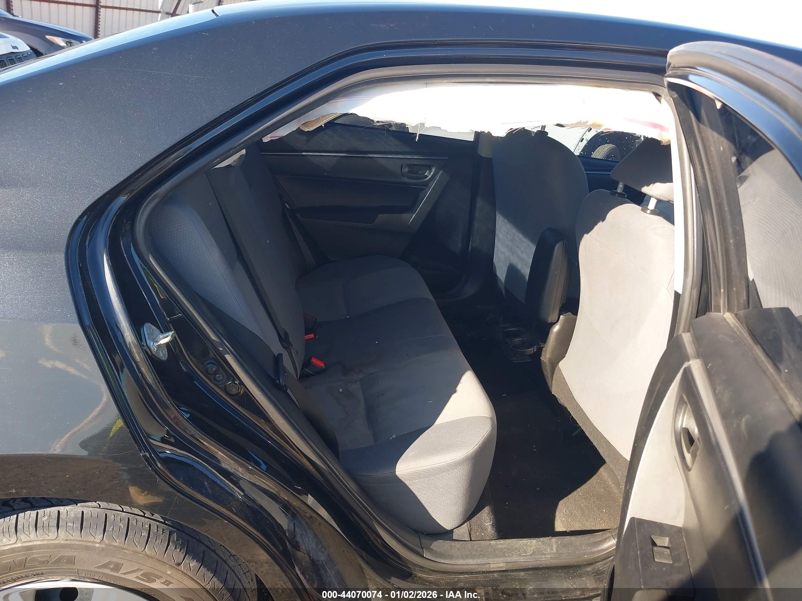 TOYOTA COROLLA image 8