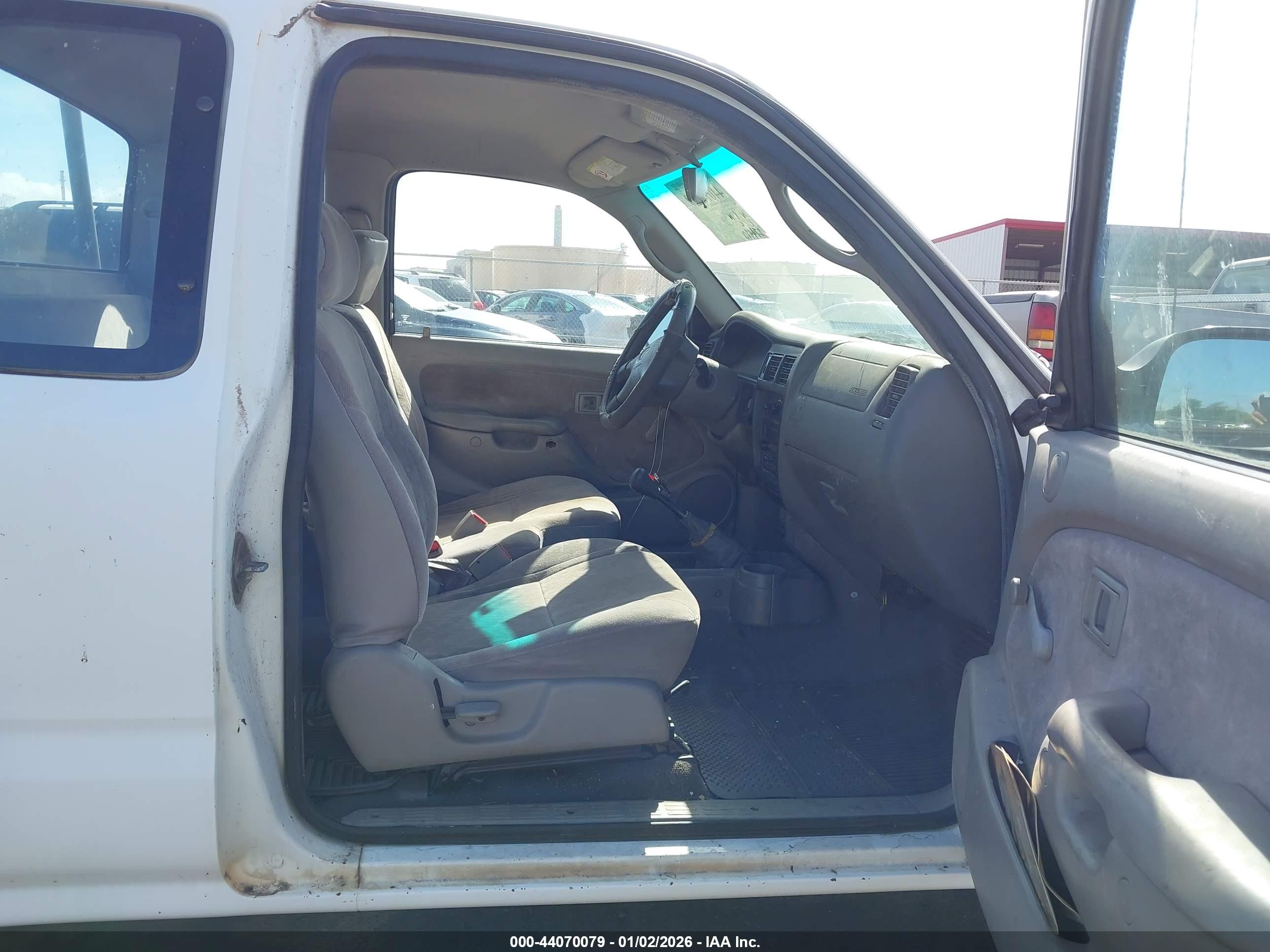 TOYOTA TACOMA image 5