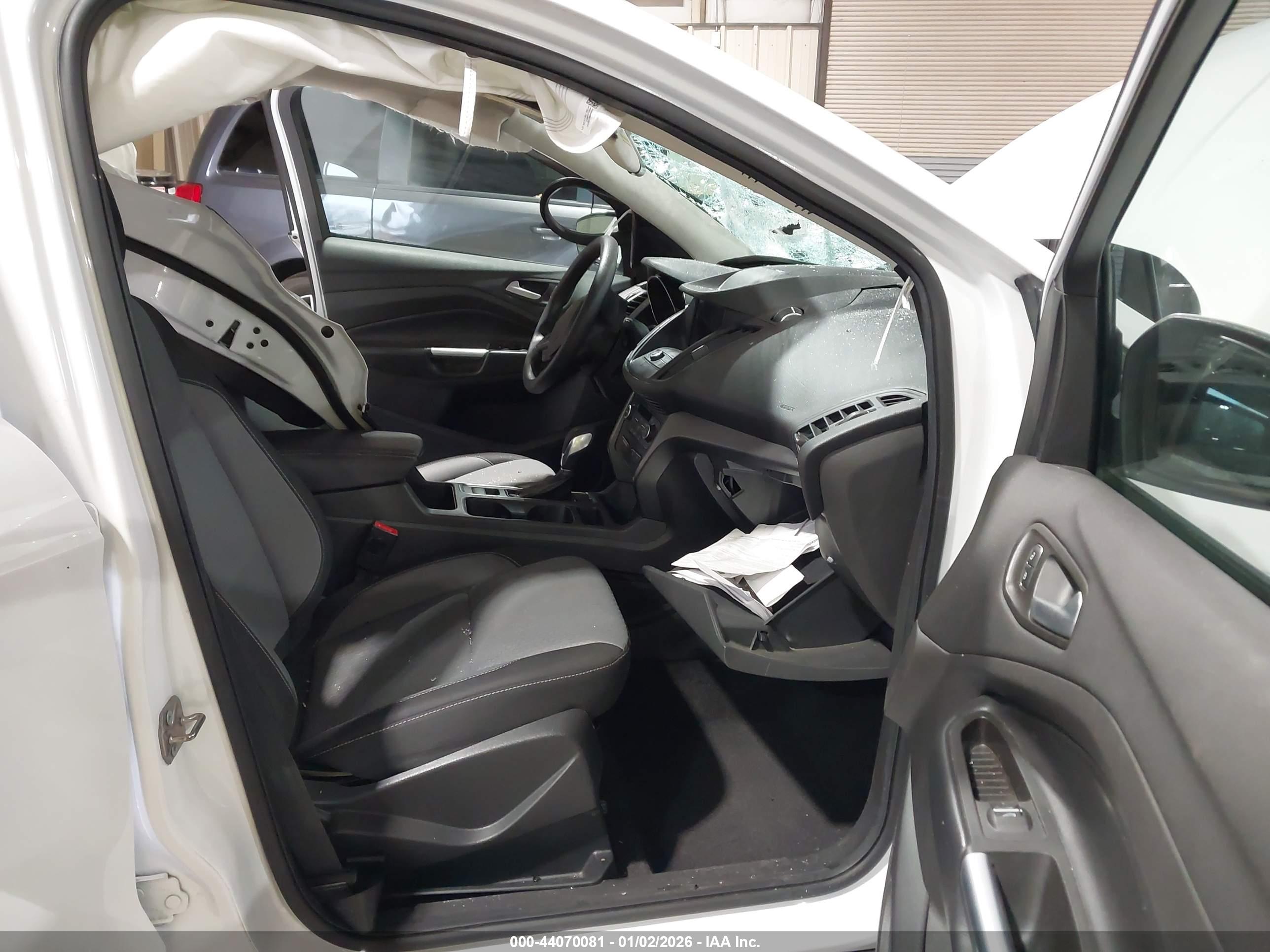 FORD ESCAPE image 5