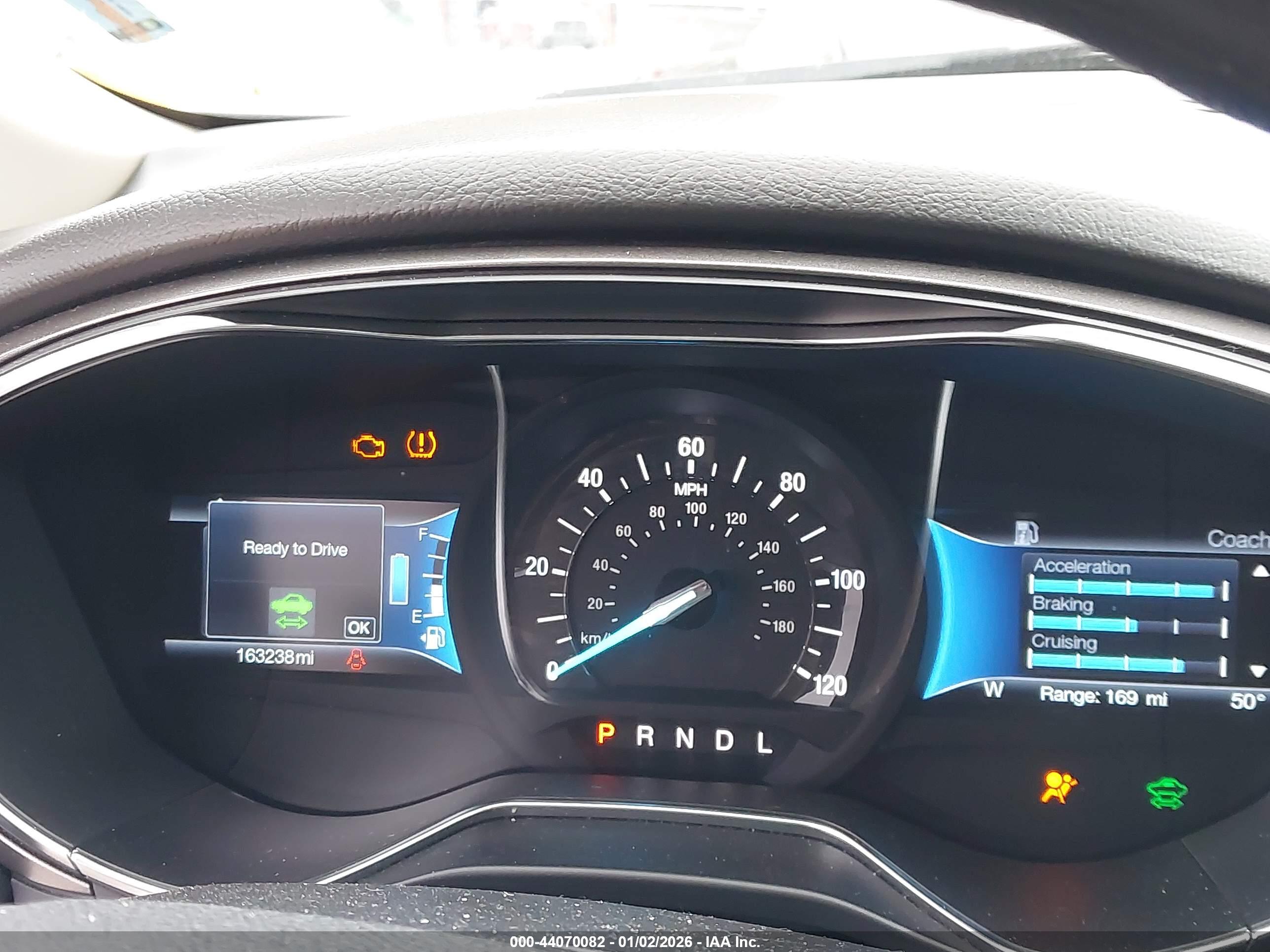 FORD FUSION image 7