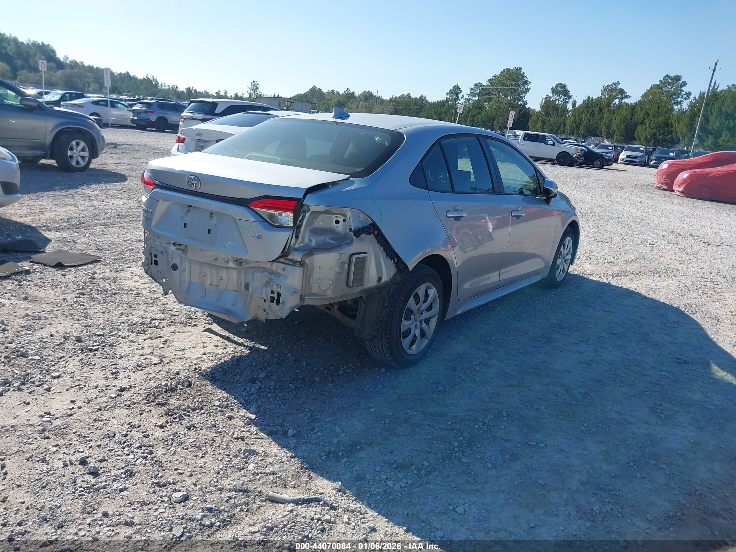TOYOTA COROLLA image 4