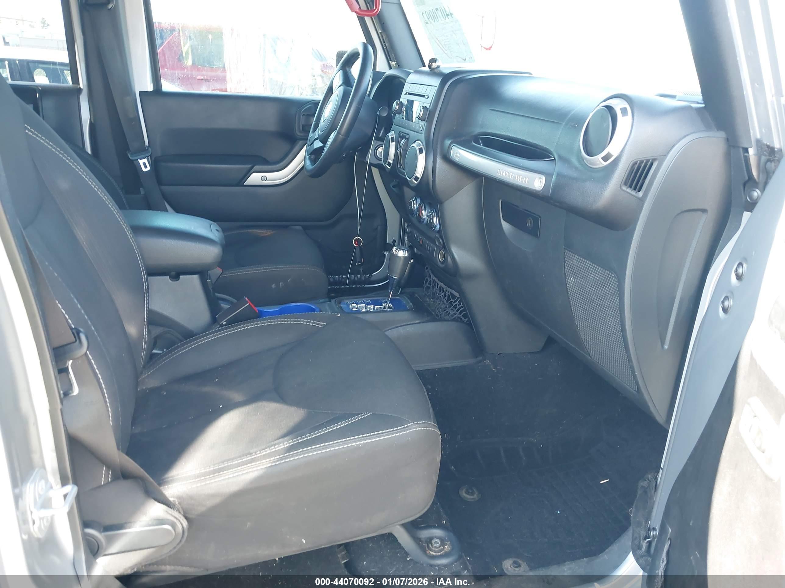 JEEP WRANGLER image 5