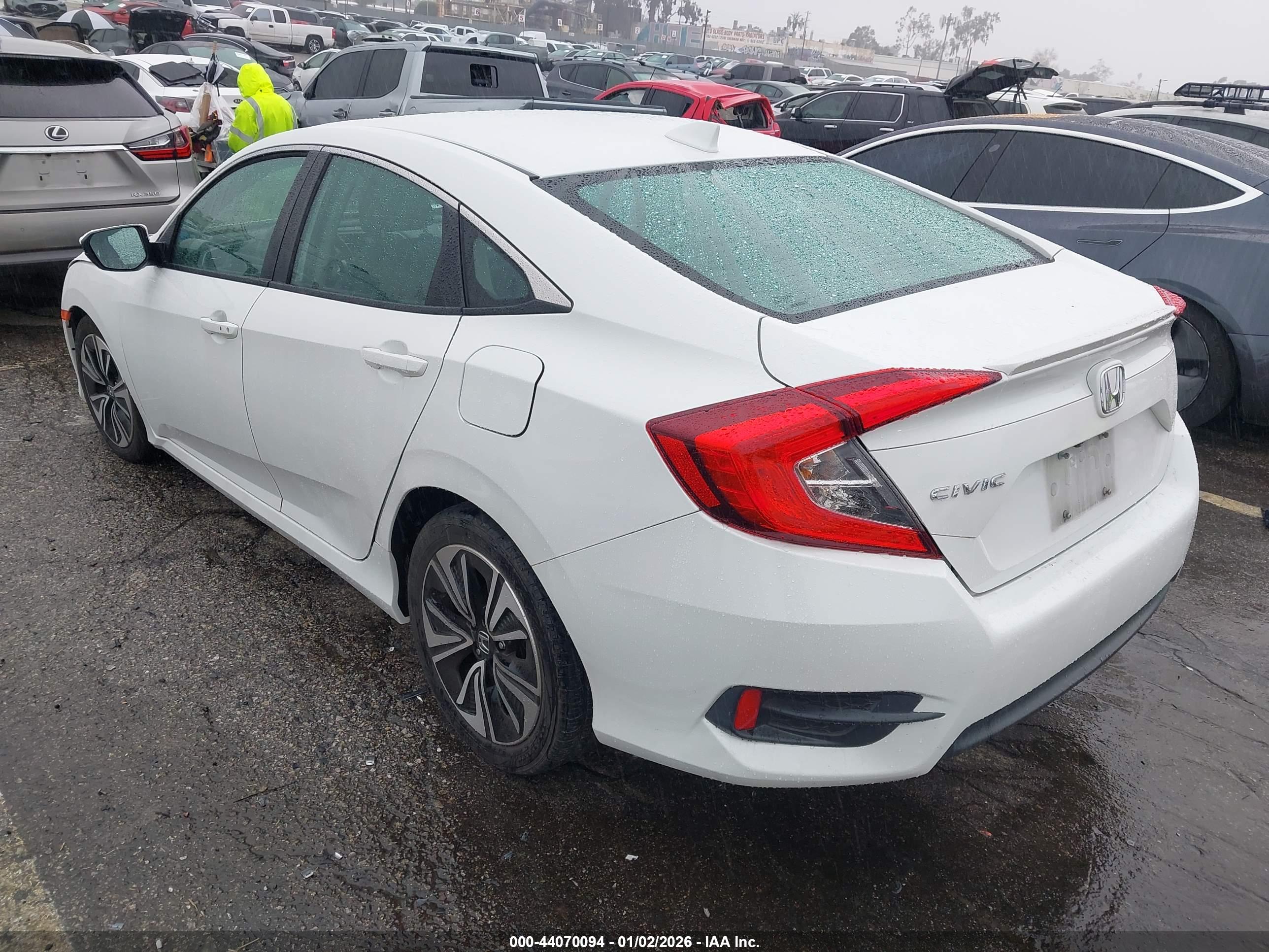 HONDA CIVIC image 3