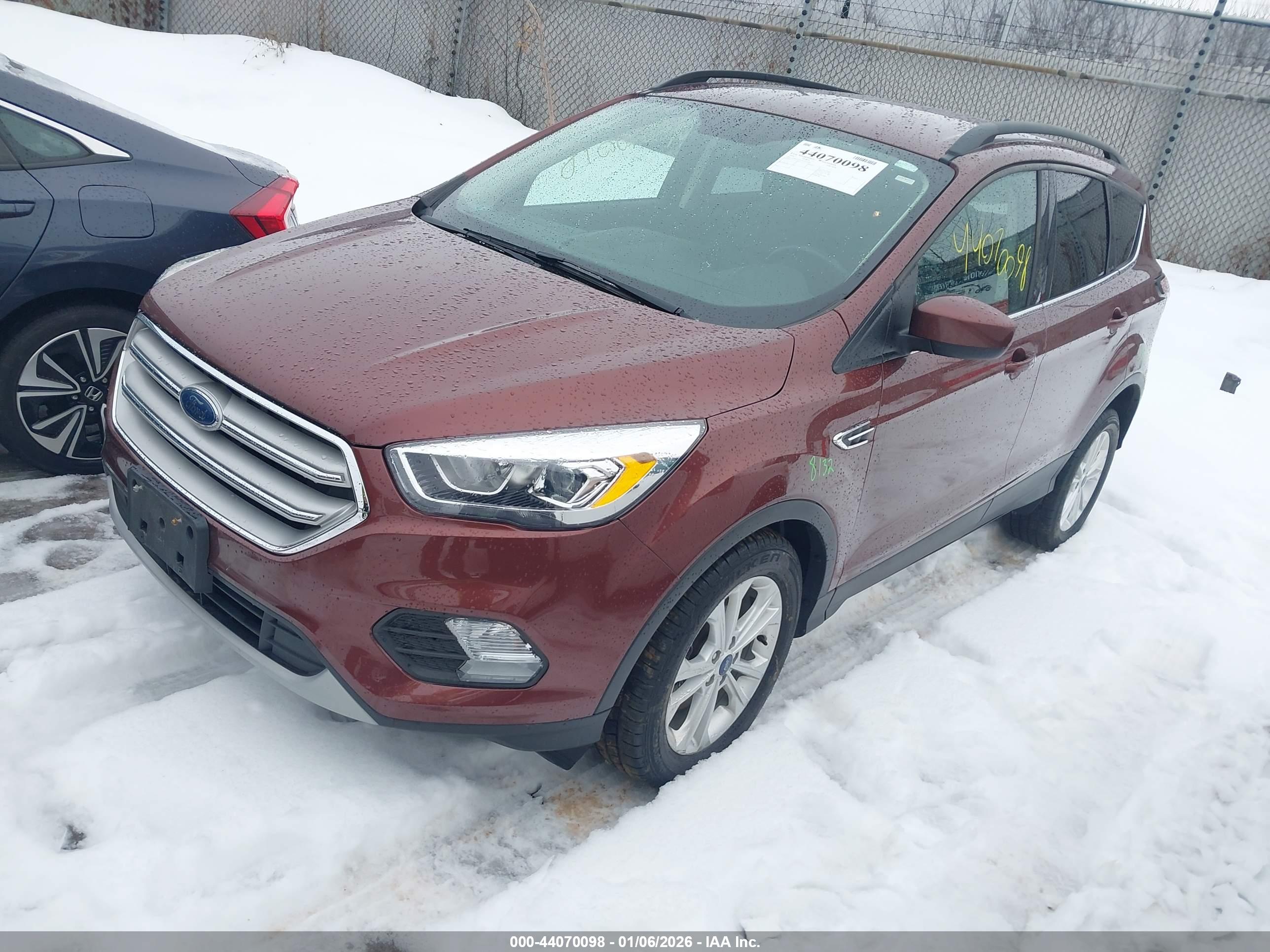 FORD ESCAPE image 2