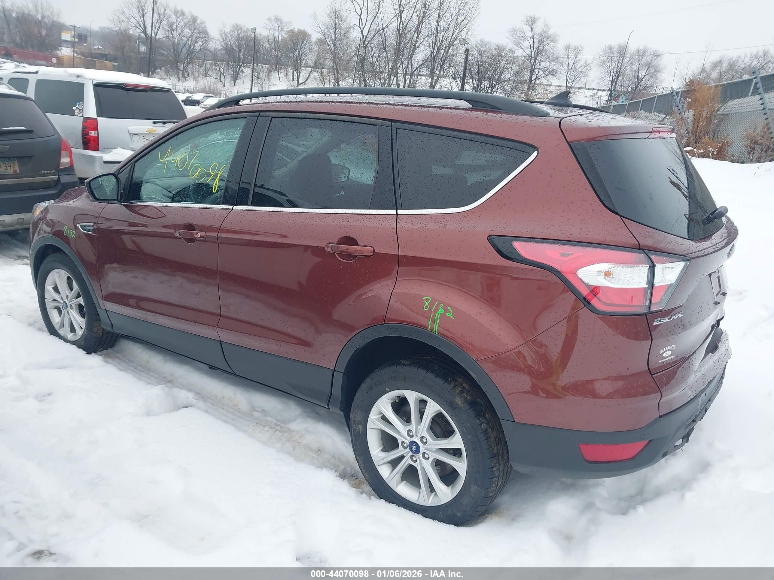 FORD ESCAPE image 3