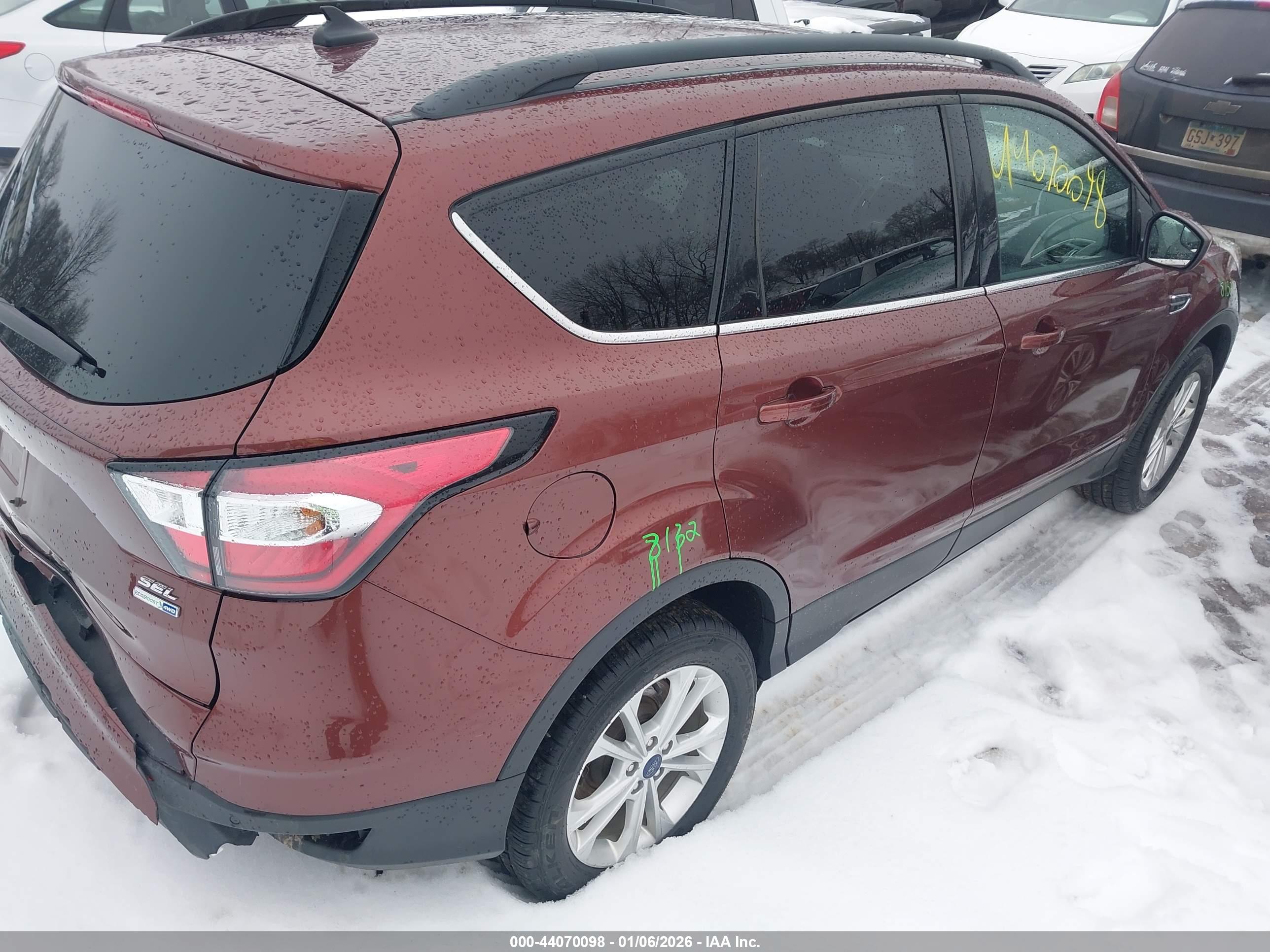 FORD ESCAPE image 4
