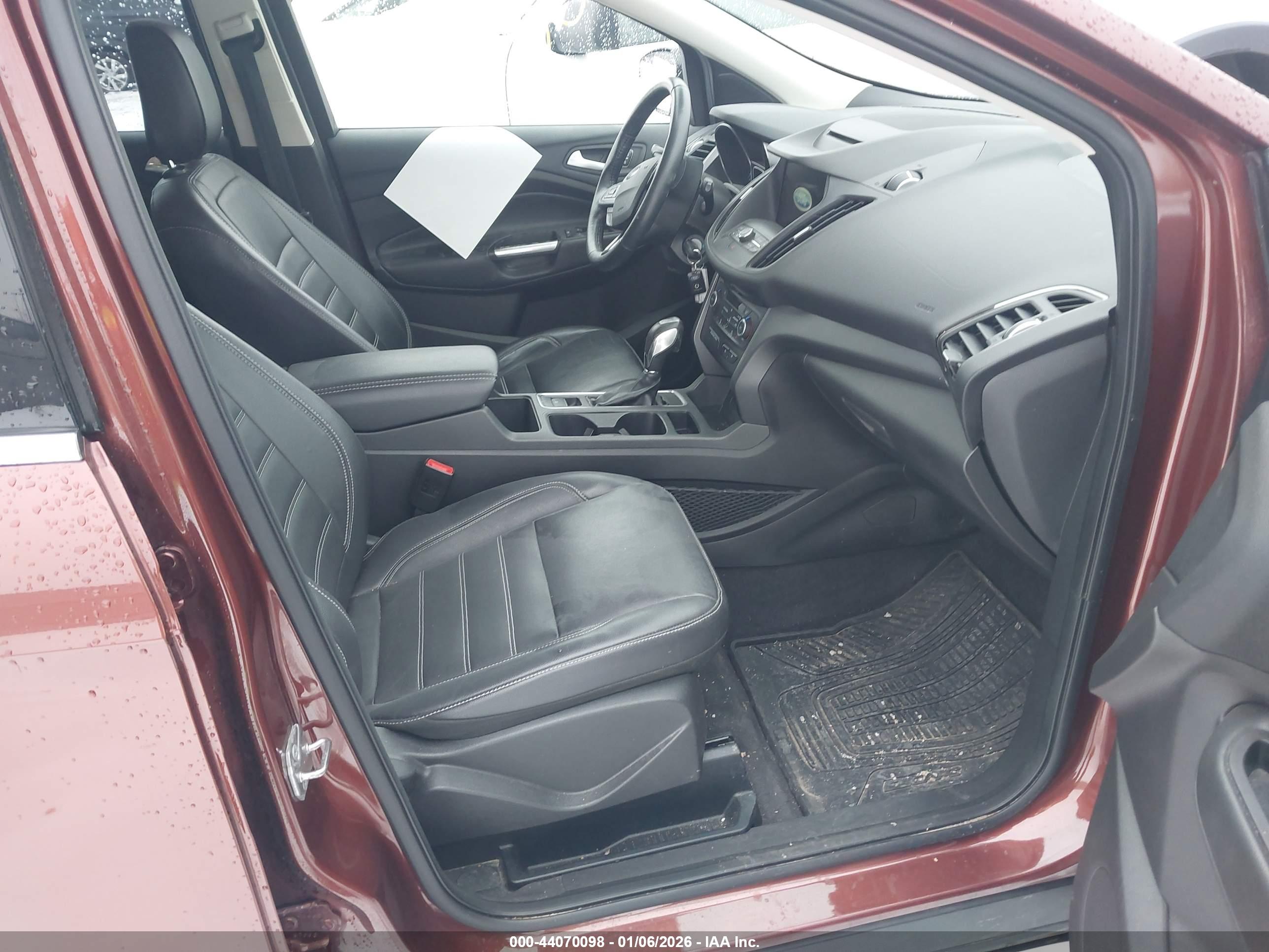 FORD ESCAPE image 5