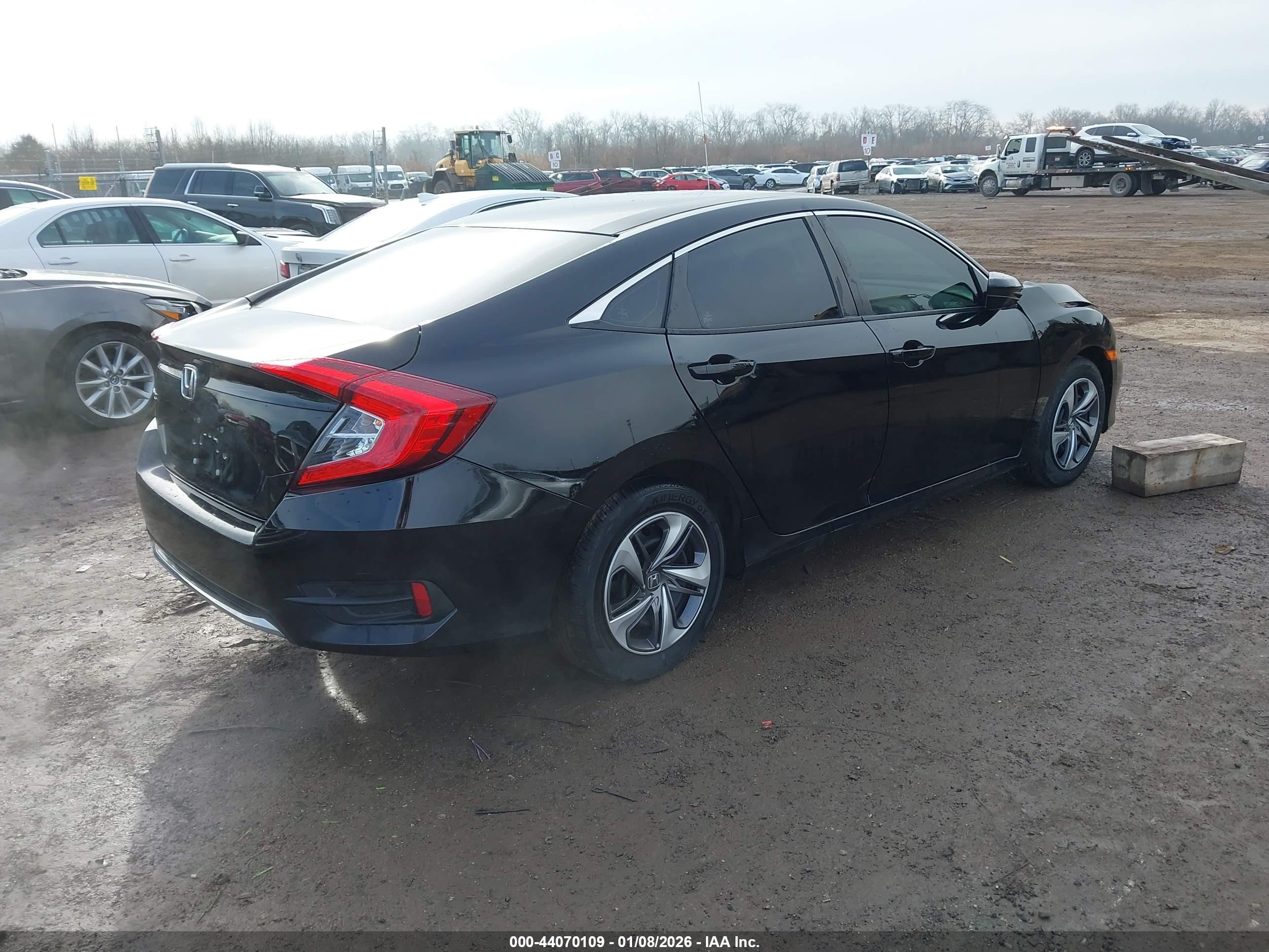 HONDA CIVIC image 4