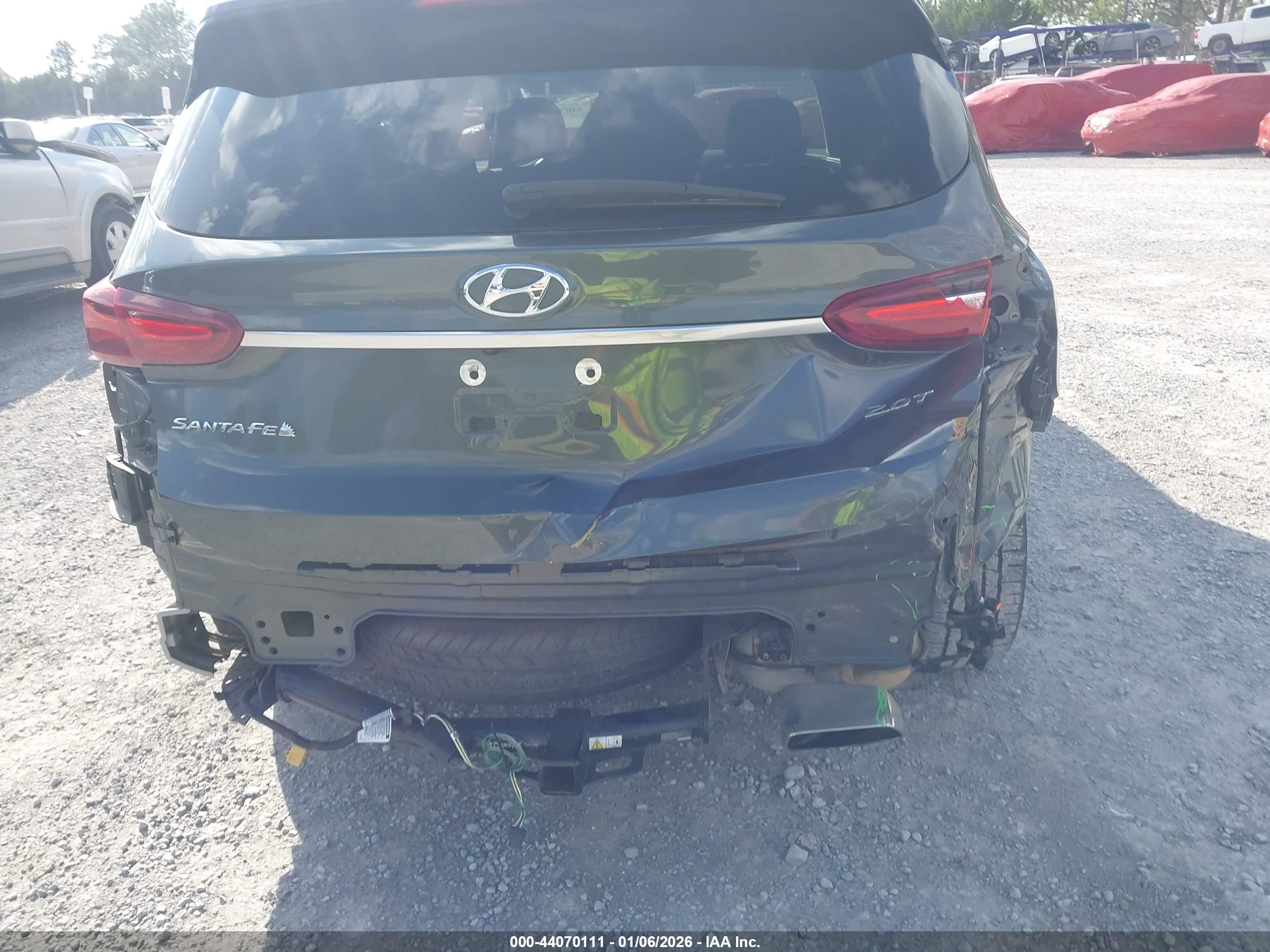 HYUNDAI SANTA image 6