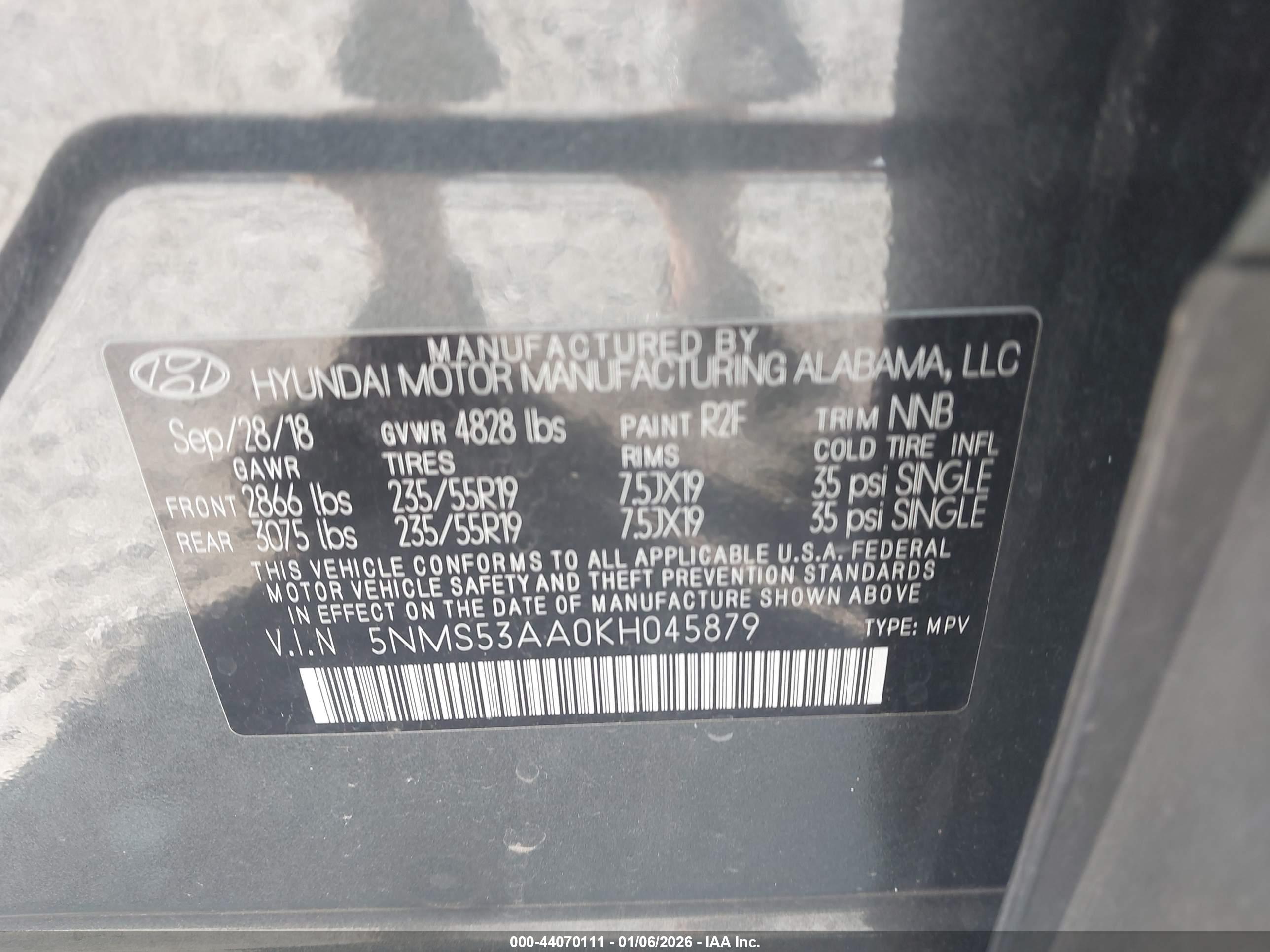 HYUNDAI SANTA image 9
