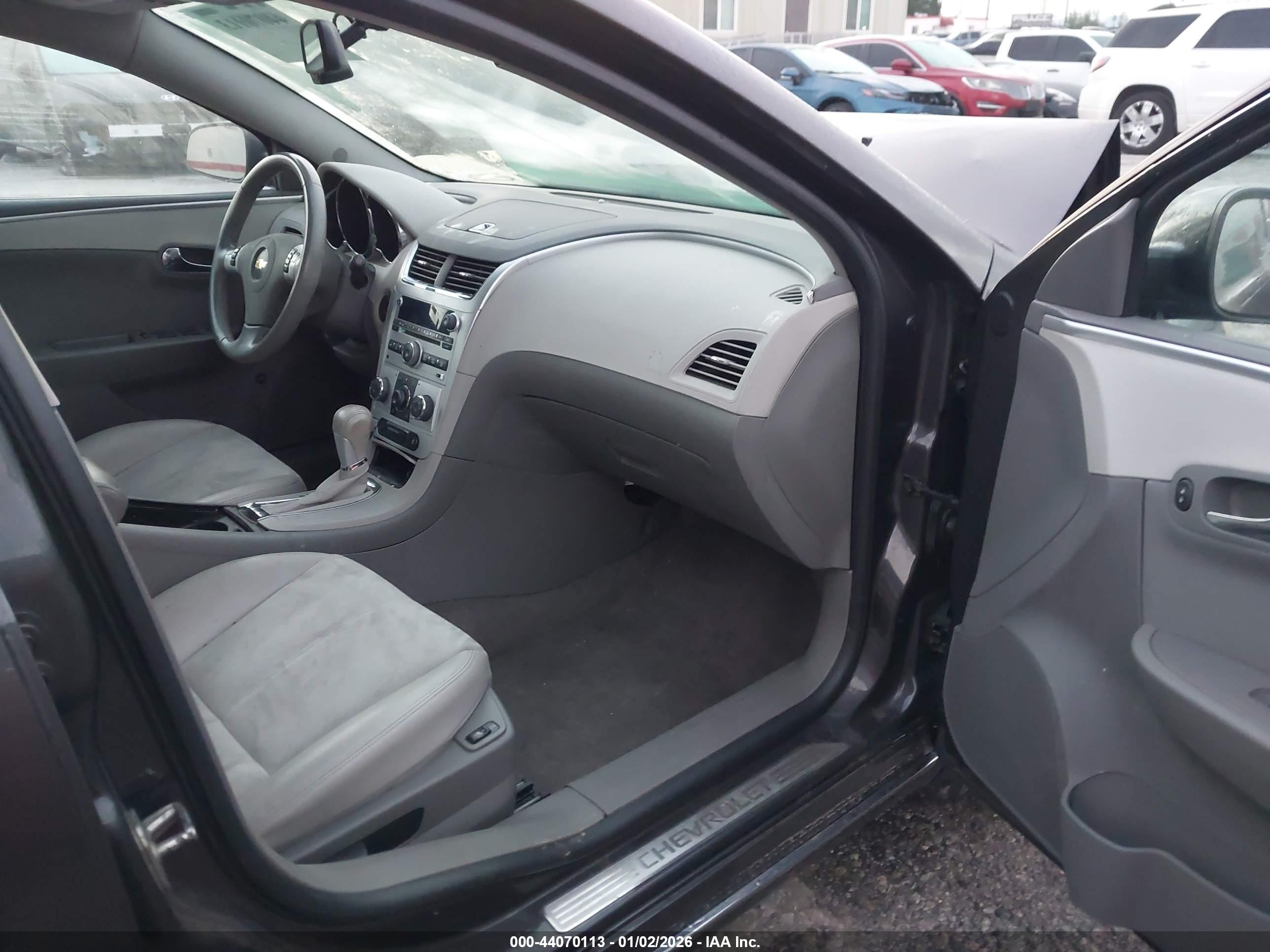 CHEVROLET MALIBU image 5