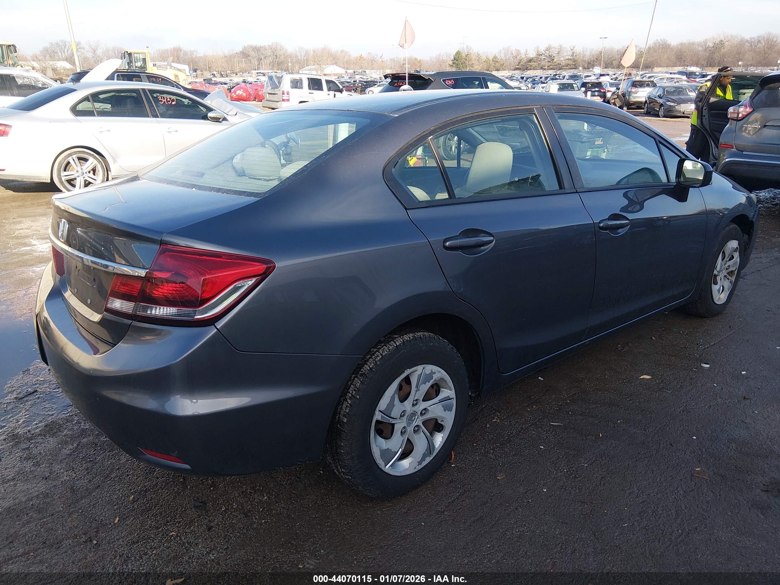 HONDA CIVIC image 4