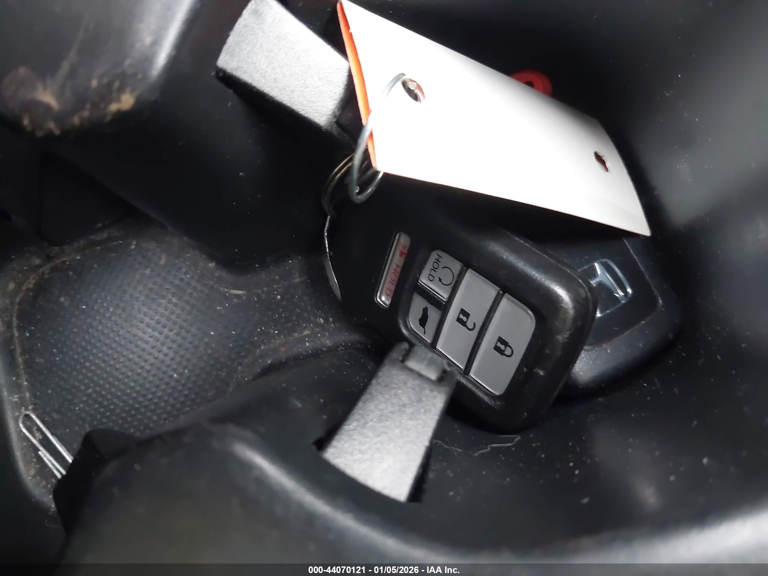 HONDA CR-V image 11