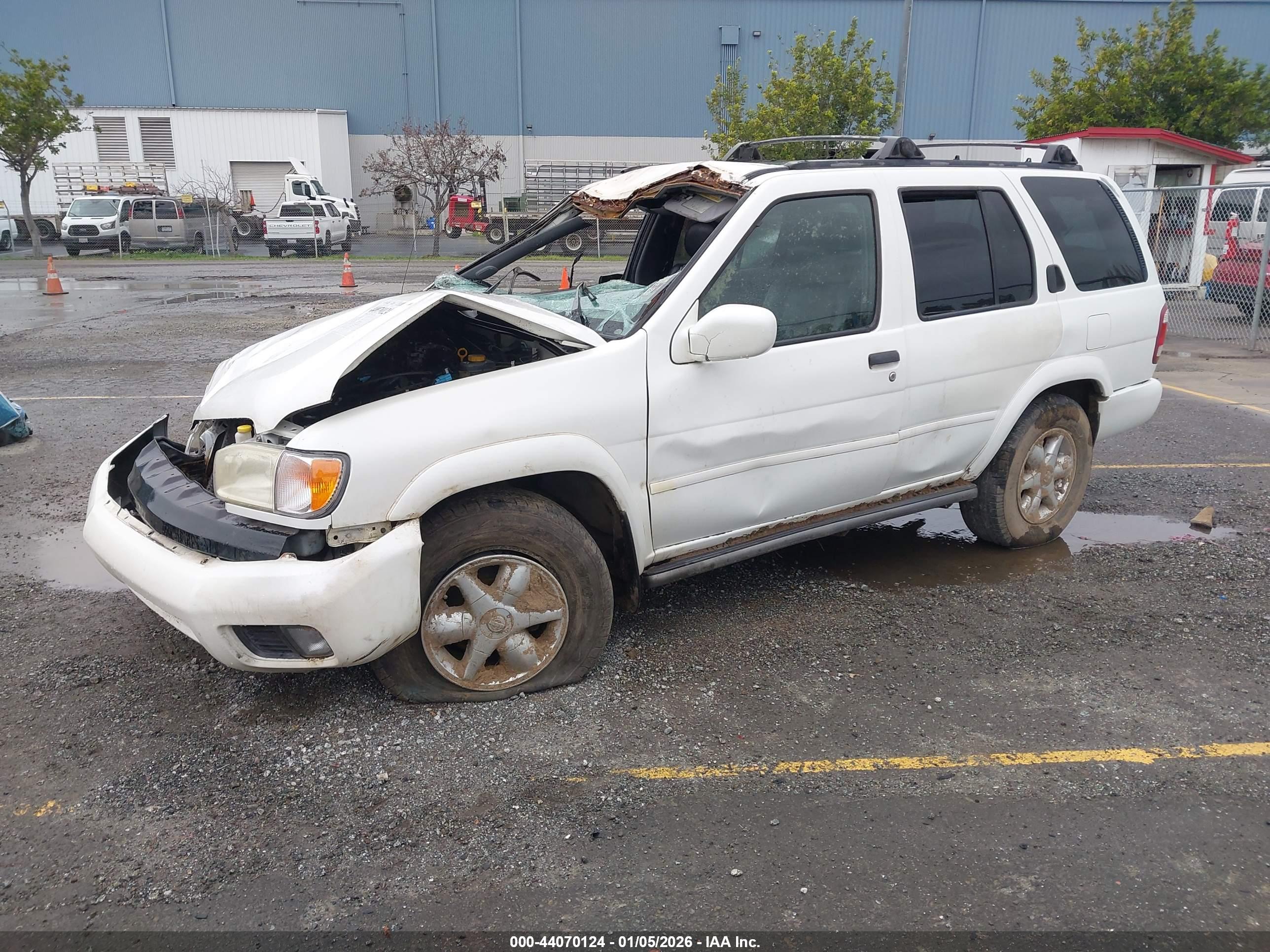 NISSAN PATHFINDER image 2