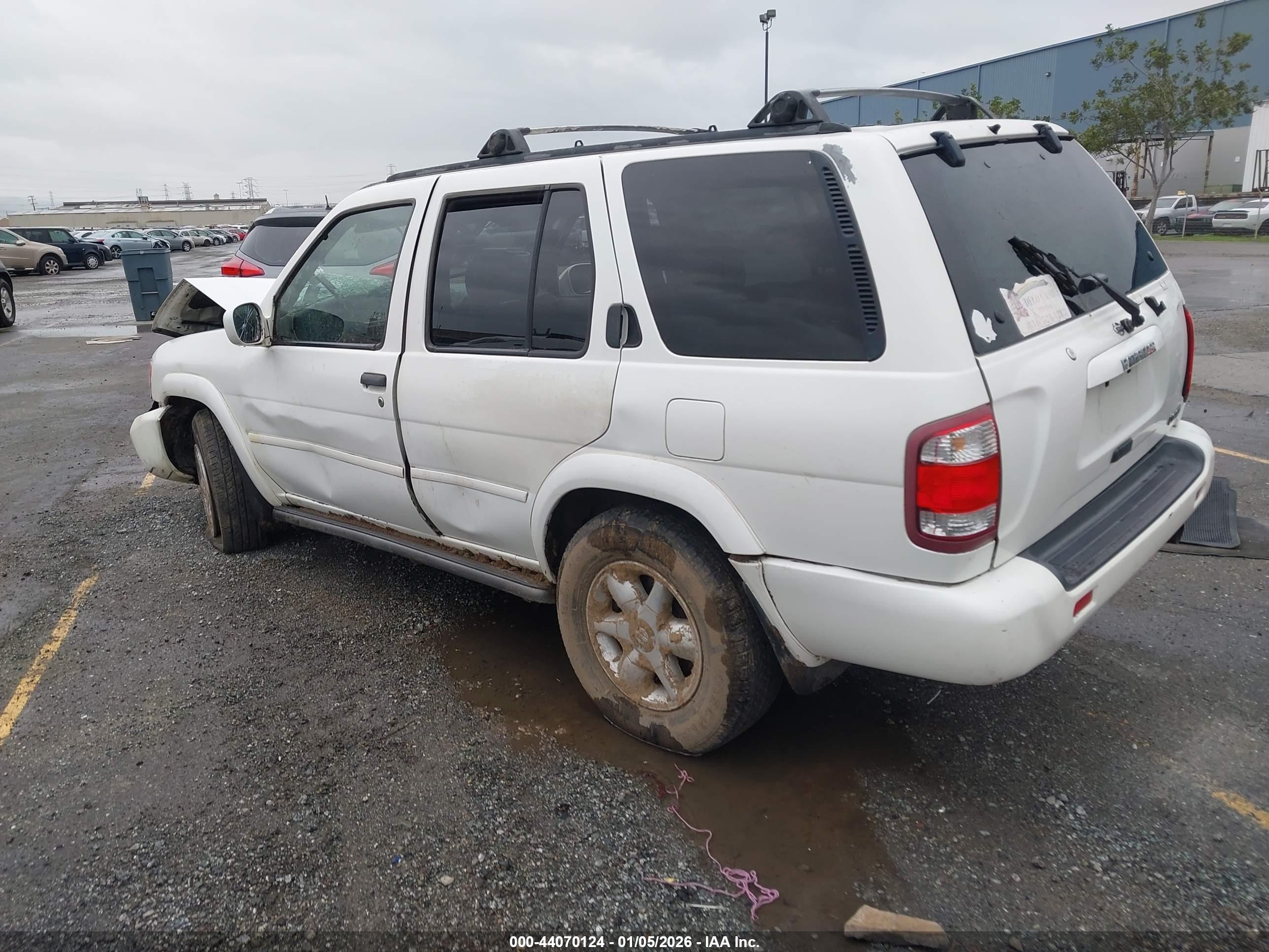 NISSAN PATHFINDER image 3