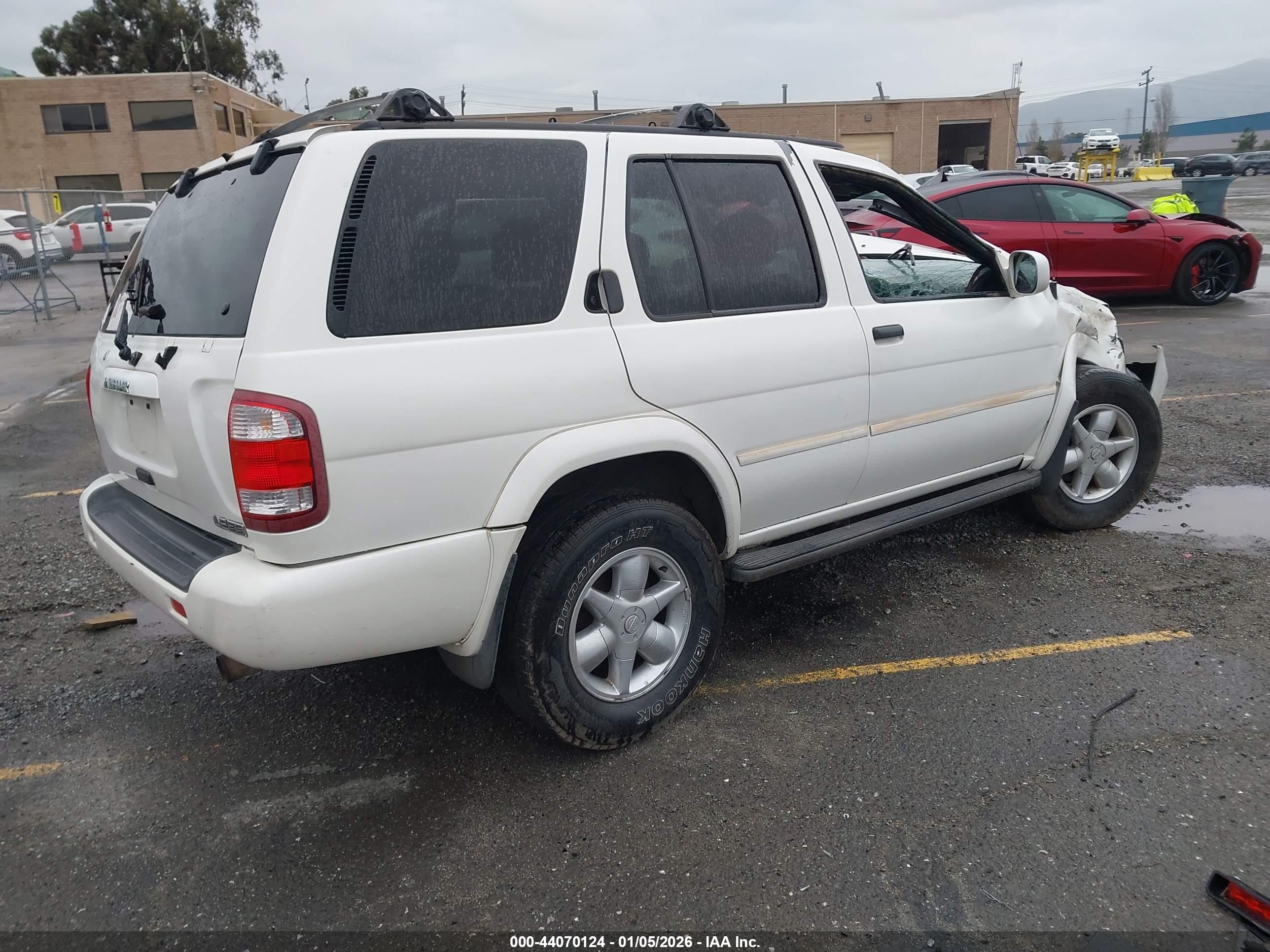 NISSAN PATHFINDER image 4