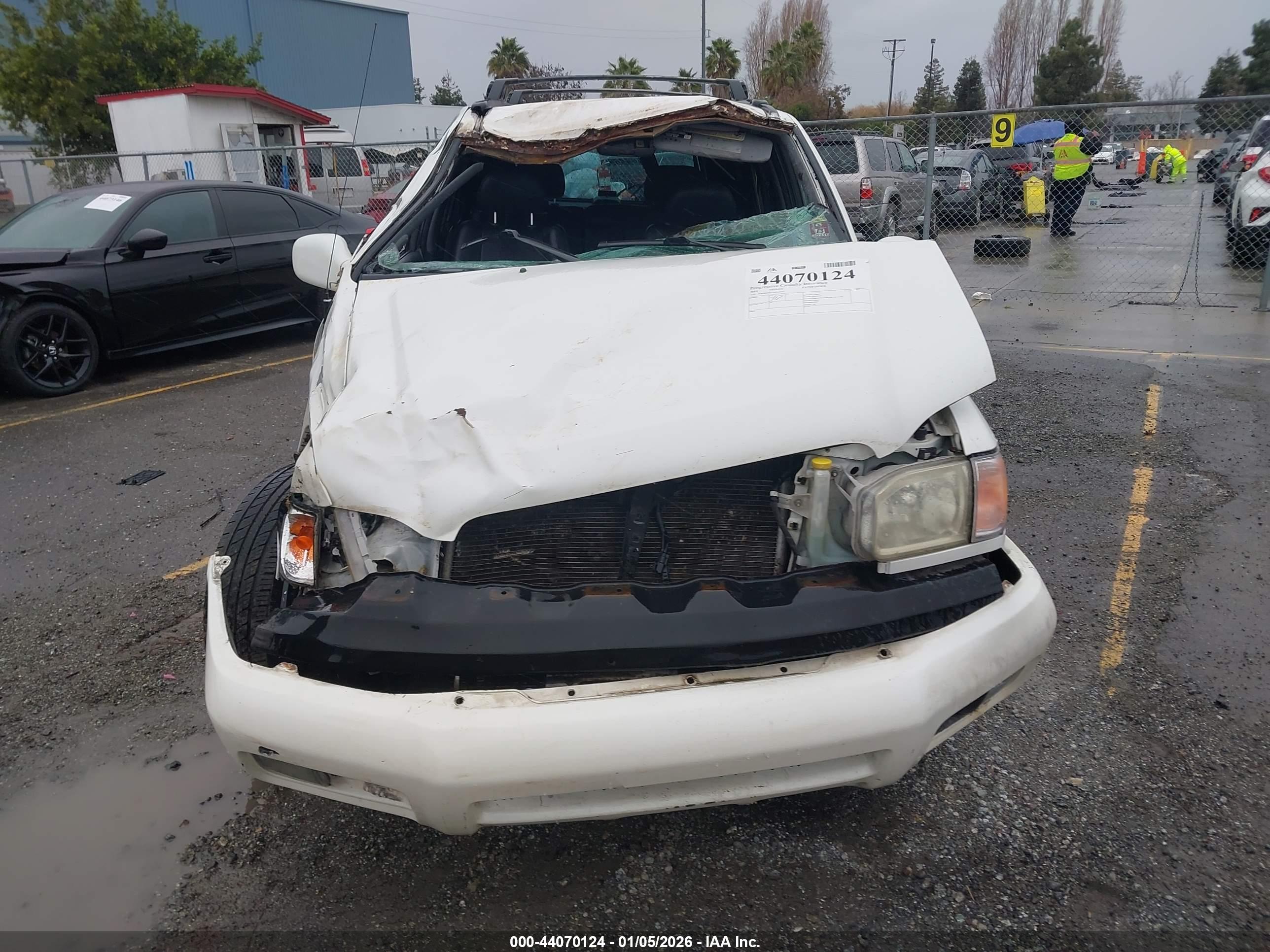 NISSAN PATHFINDER image 6