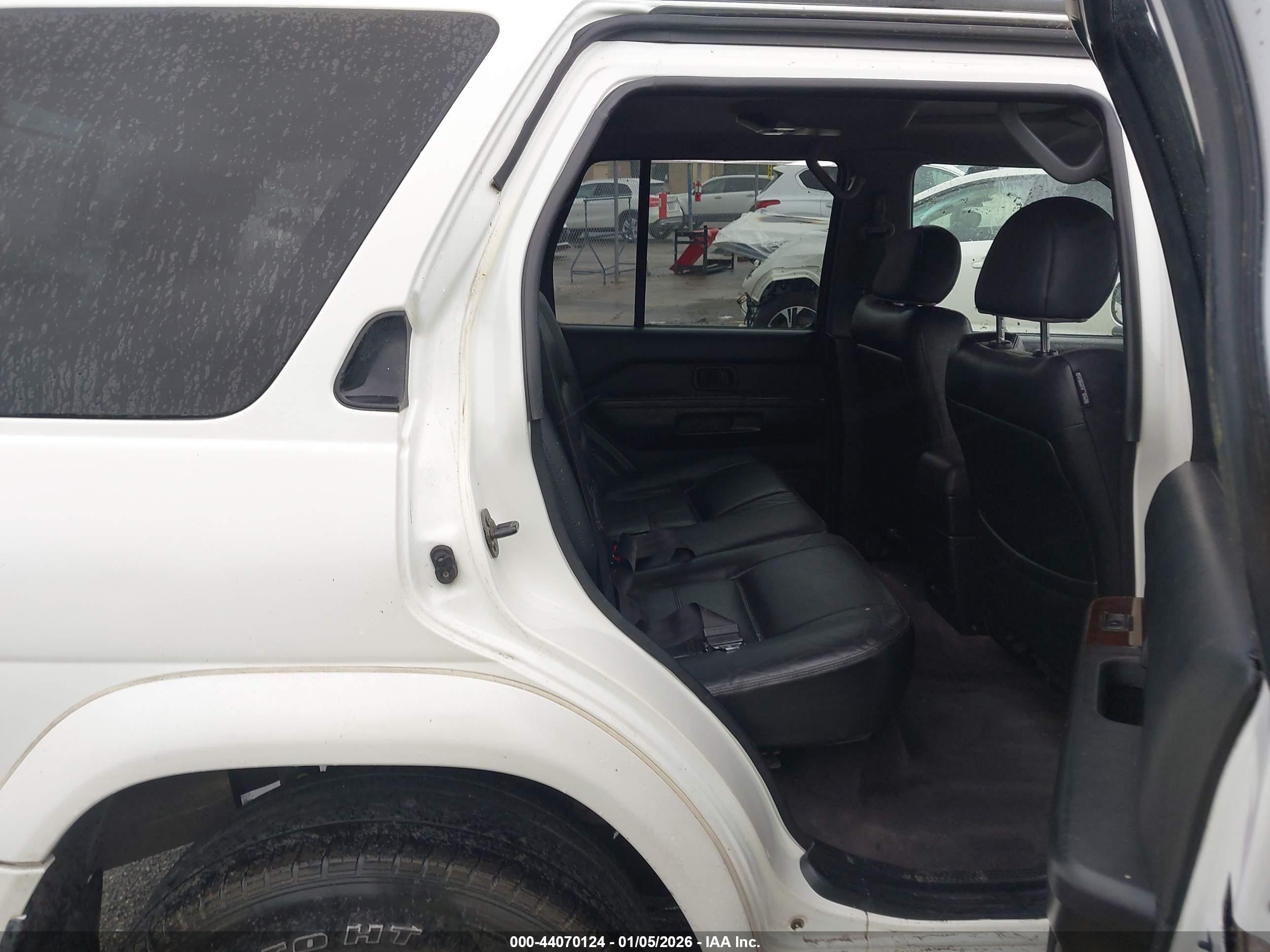 NISSAN PATHFINDER image 8