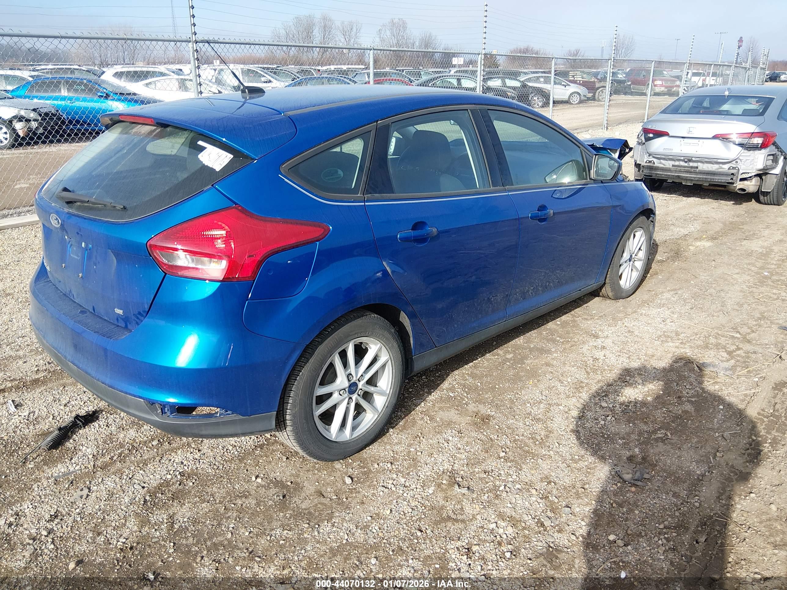 FORD FOCUS image 4