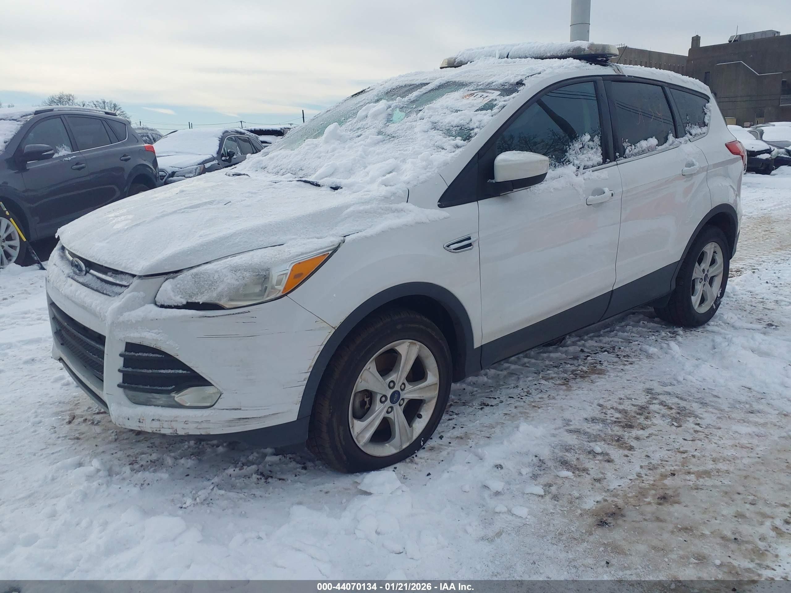 FORD ESCAPE image 2
