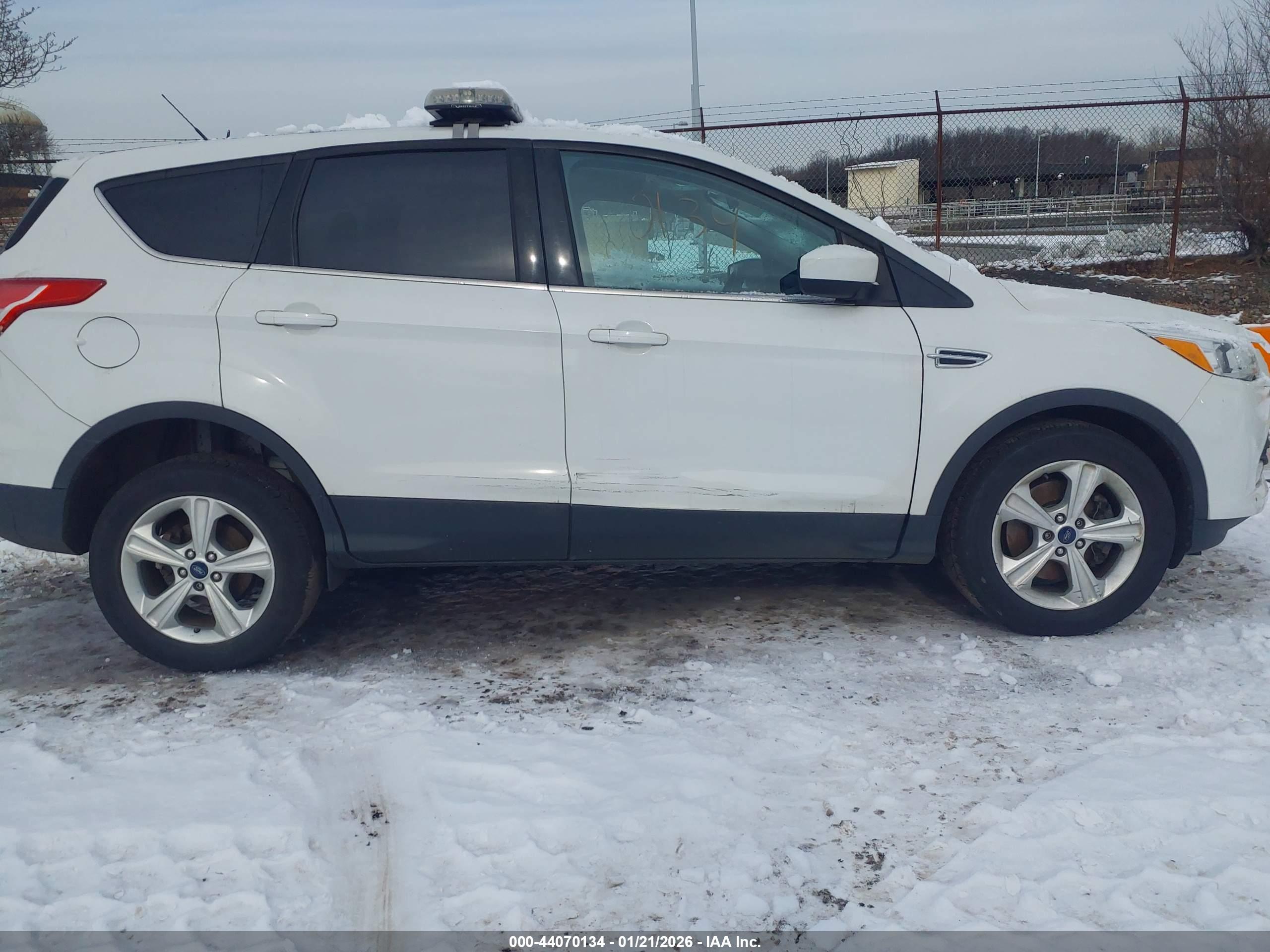 FORD ESCAPE image 6