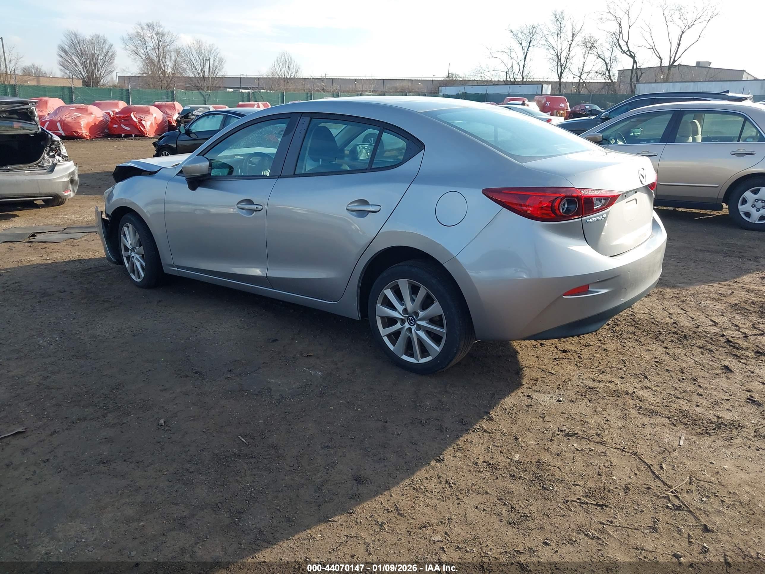 MAZDA MAZDA3 image 3